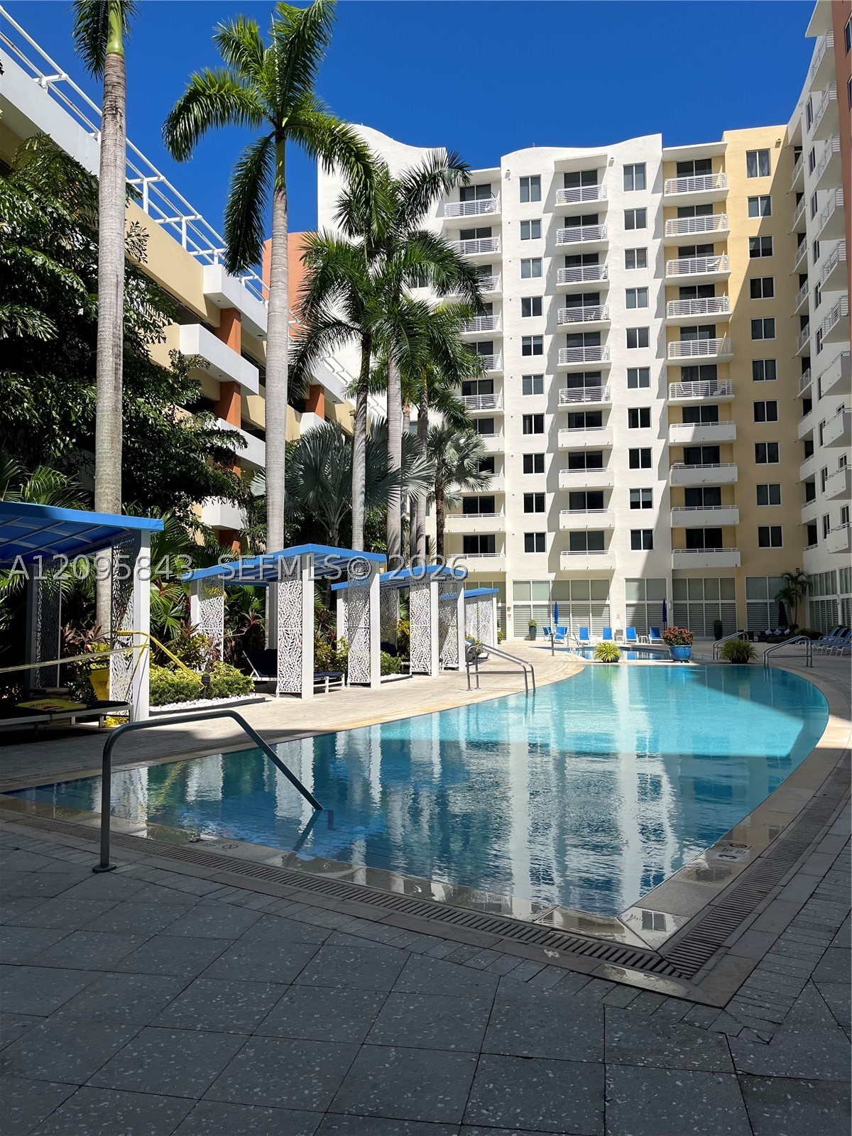 image The Venture at Aventura34