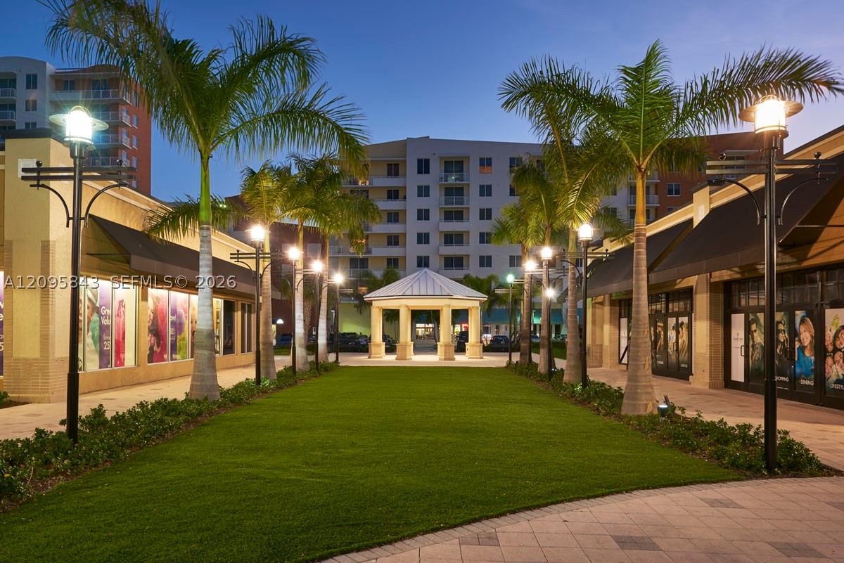 image The Venture at Aventura42