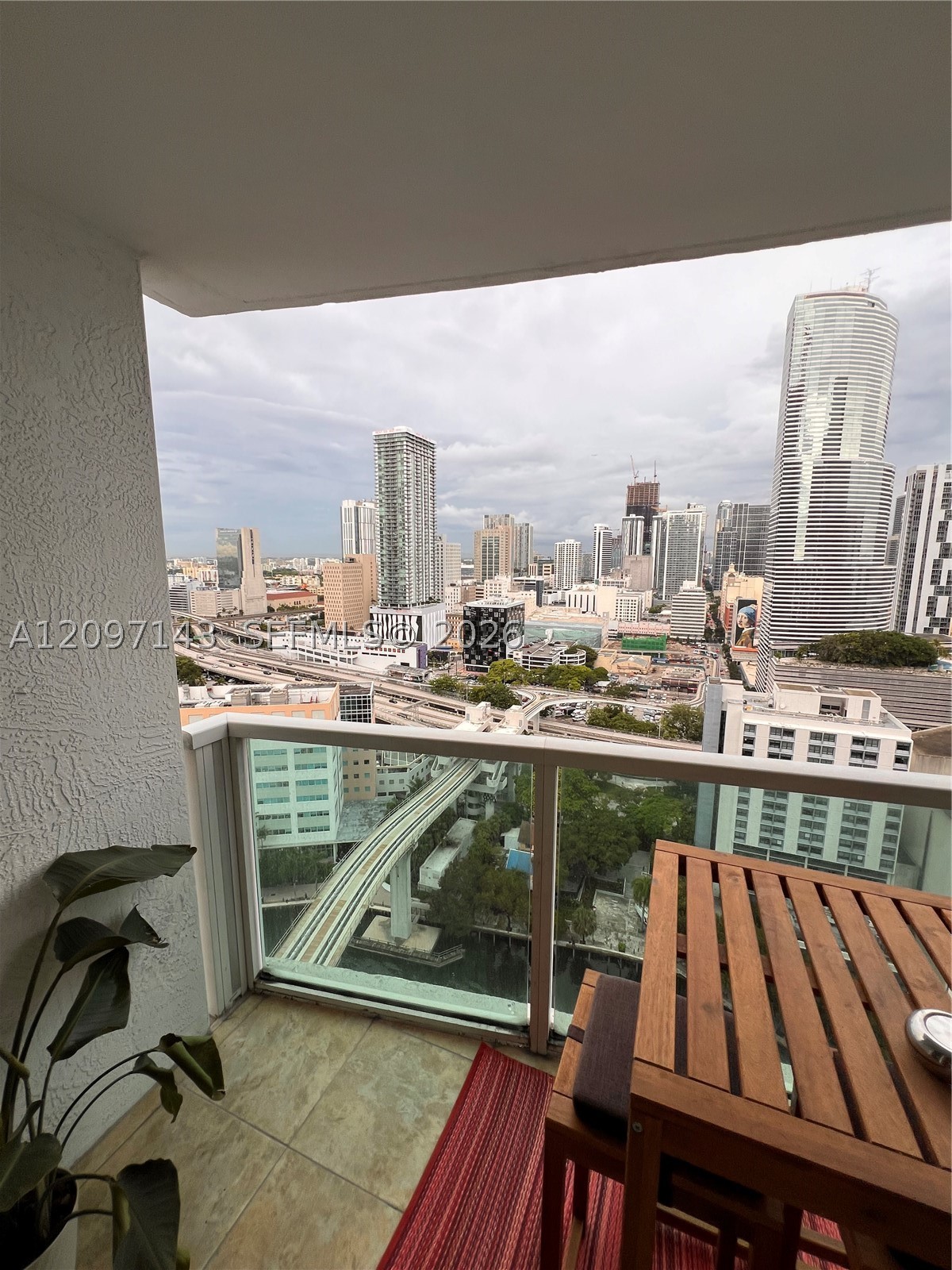 image Brickell on the River North20