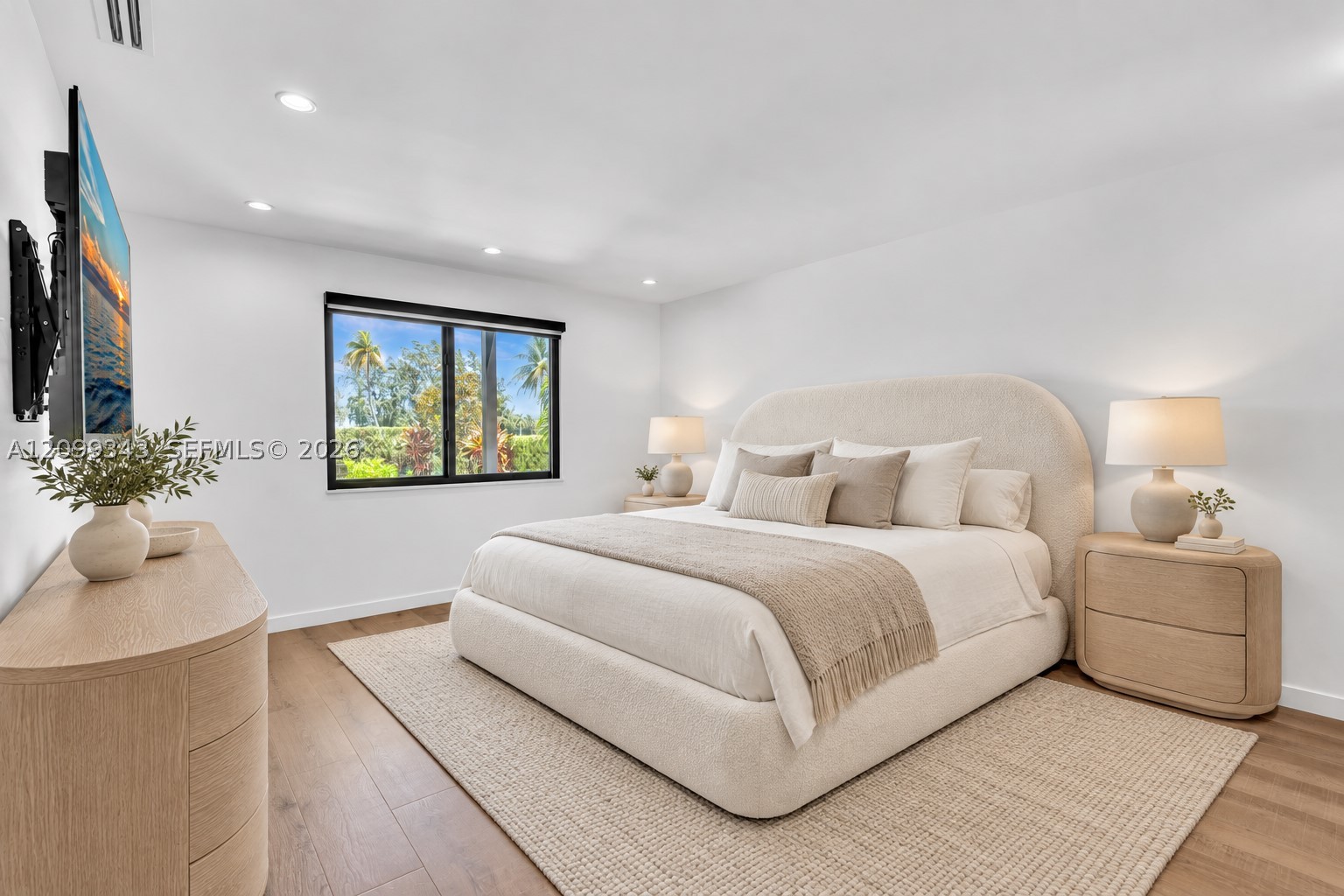 797 S Shore Dr Miami Beach, FL 33141