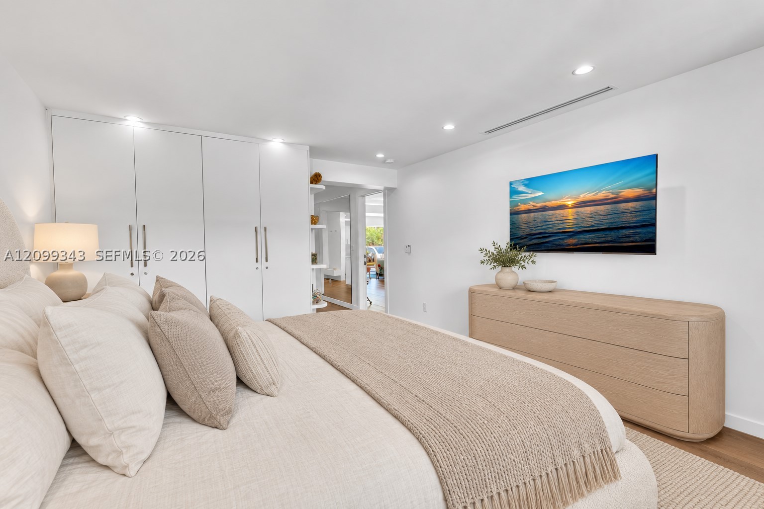 797 S Shore Dr Miami Beach, FL 33141