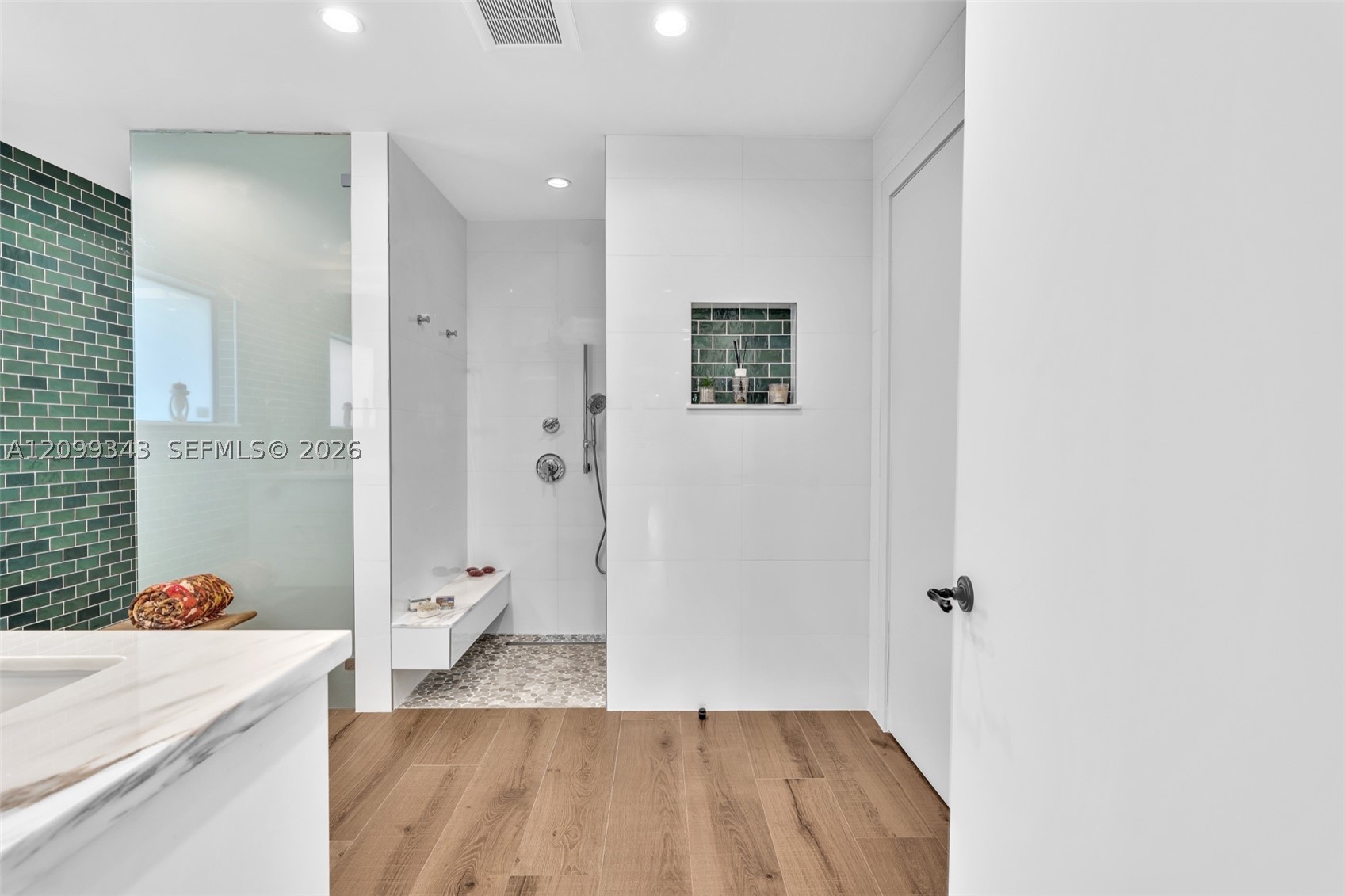797 S Shore Dr Miami Beach, FL 33141