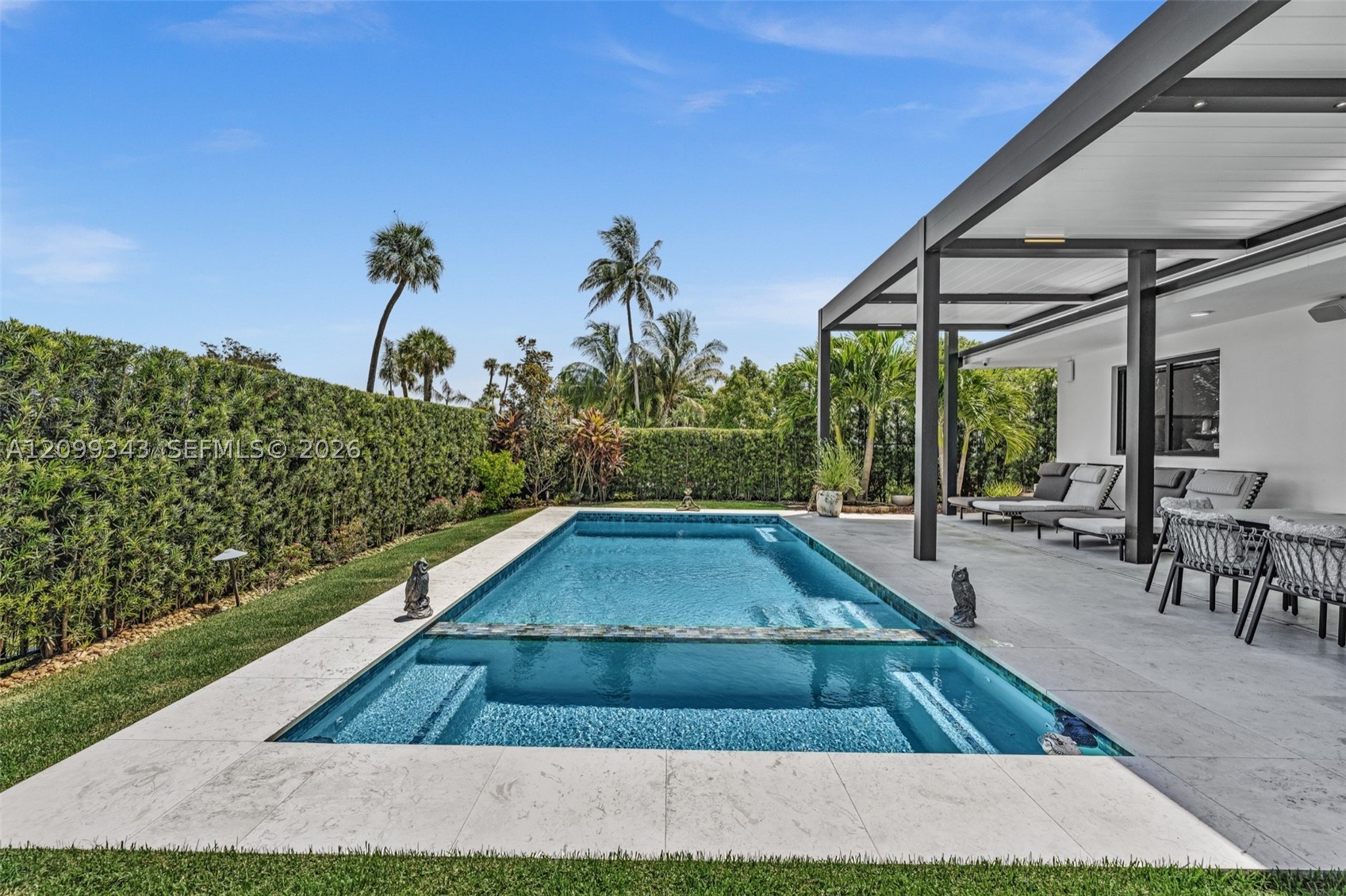 797 S Shore Dr Miami Beach, FL 33141