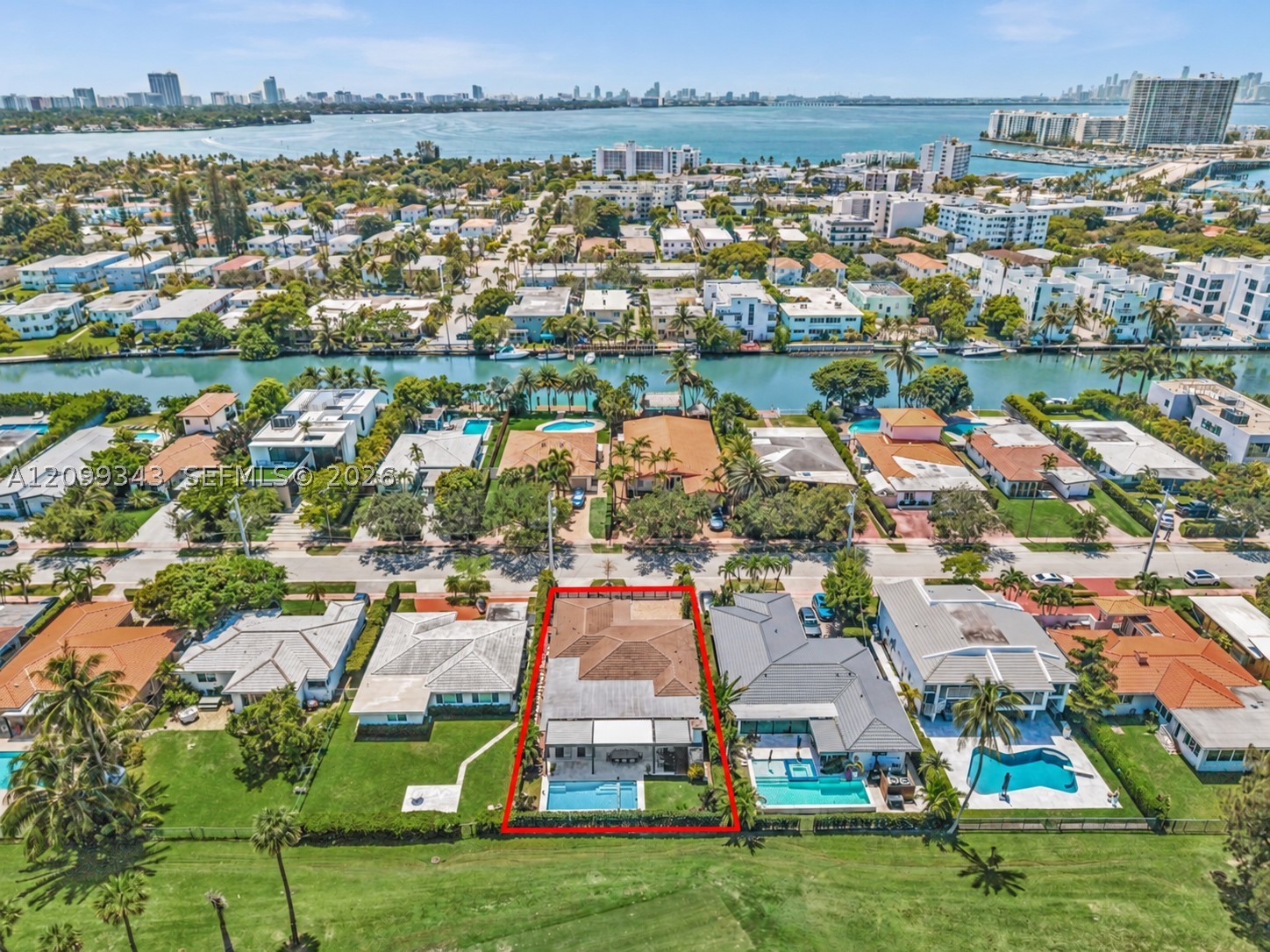 797 S Shore Dr Miami Beach, FL 33141