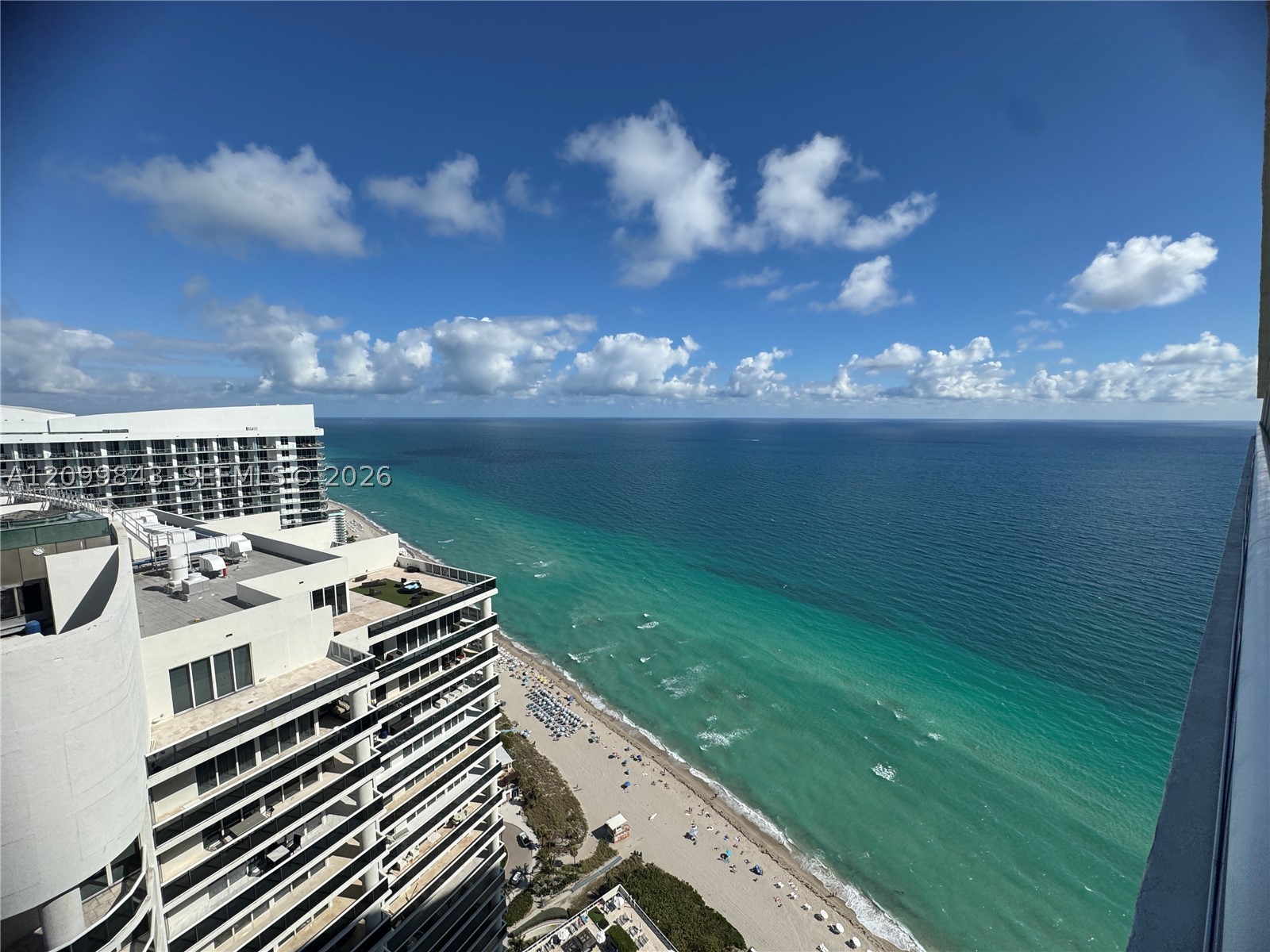 image Beach Club 224