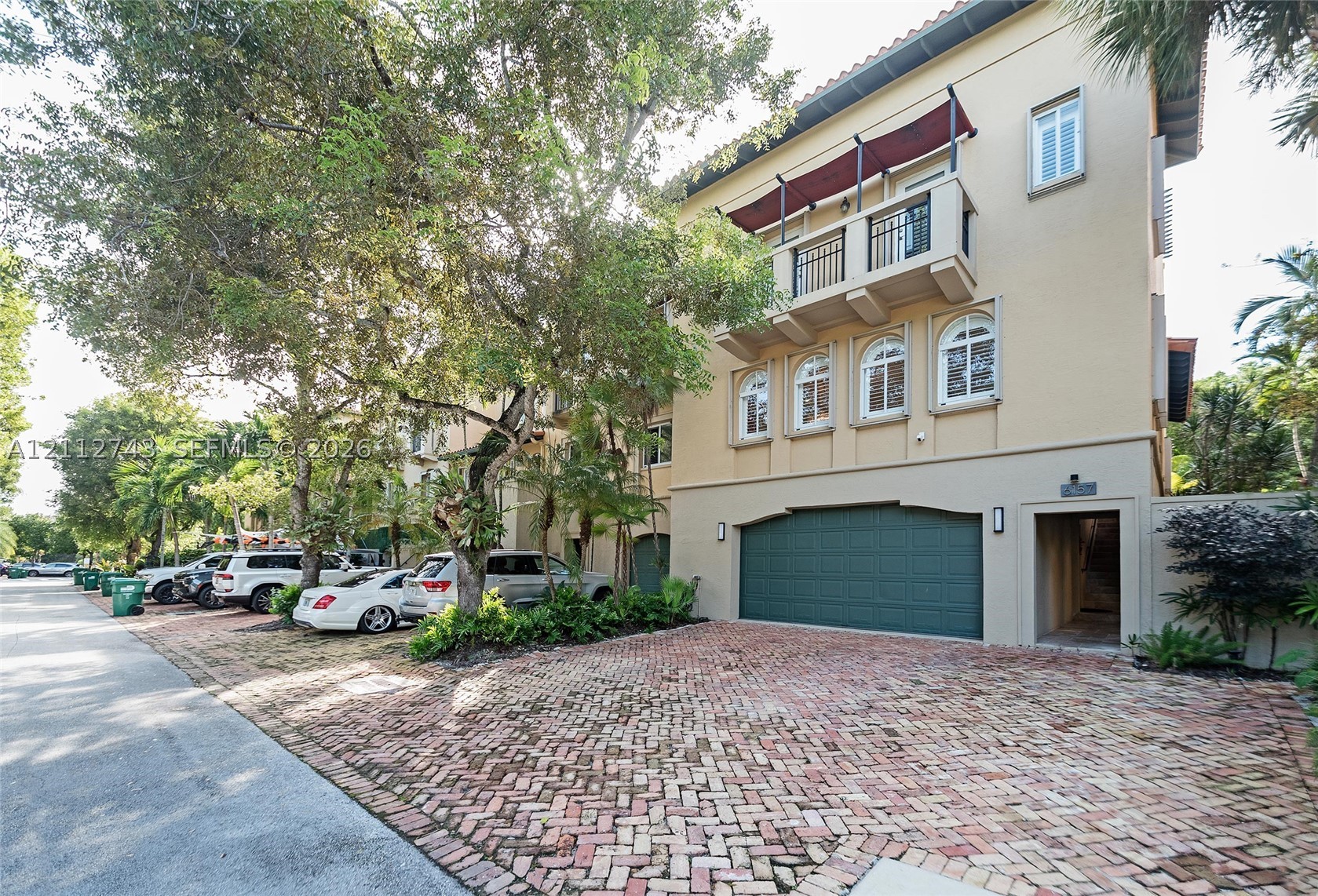 6157 Paradise Pt Dr