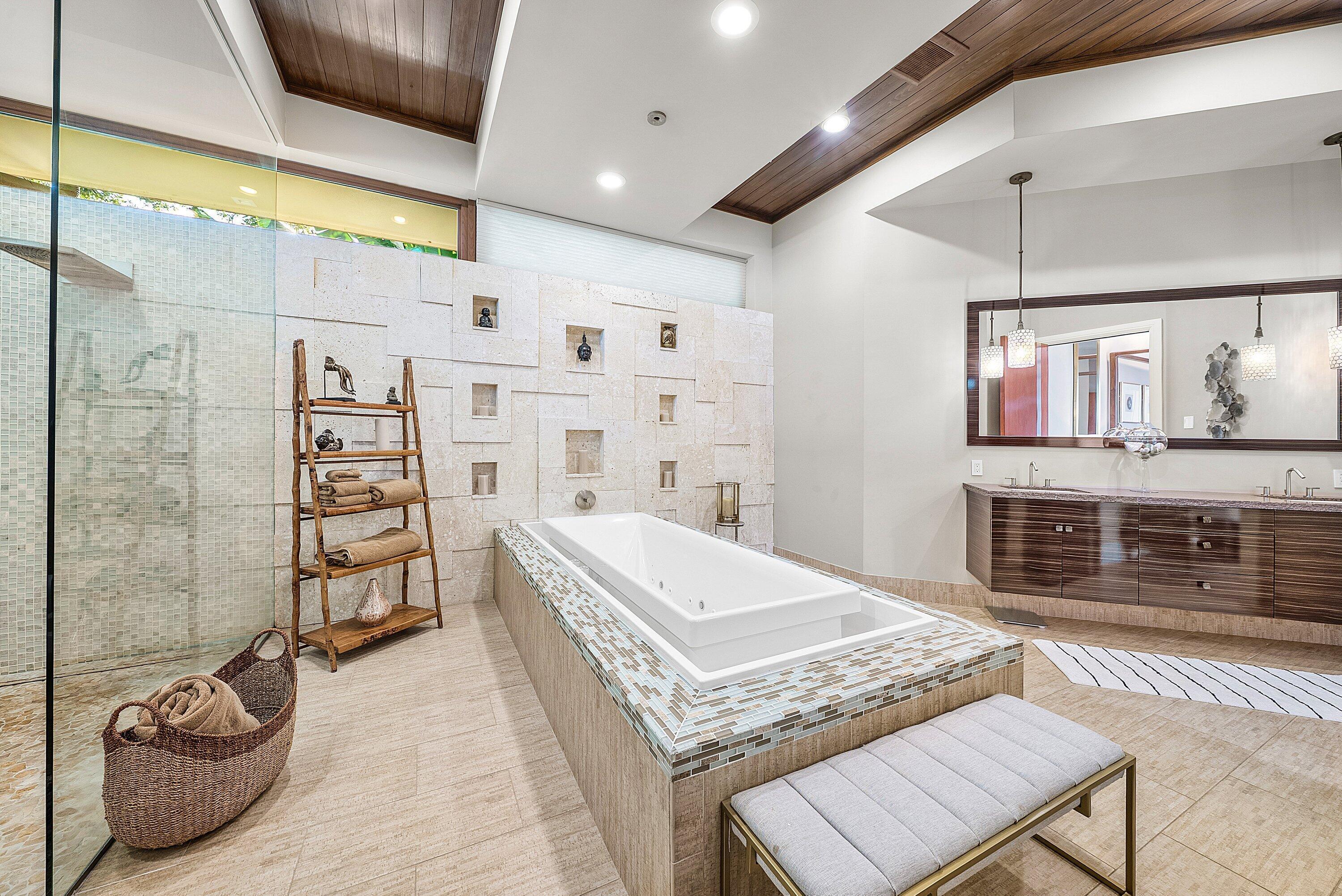 18163 SE Ridgeview Tequesta, FL 33469