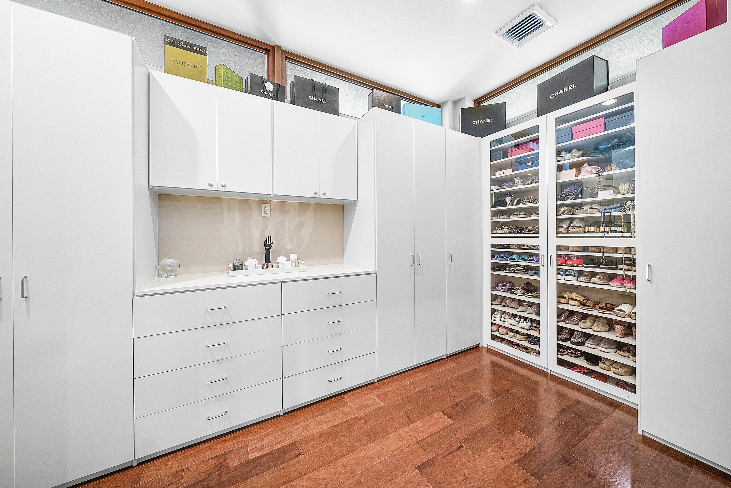 18163 SE Ridgeview Tequesta, FL 33469