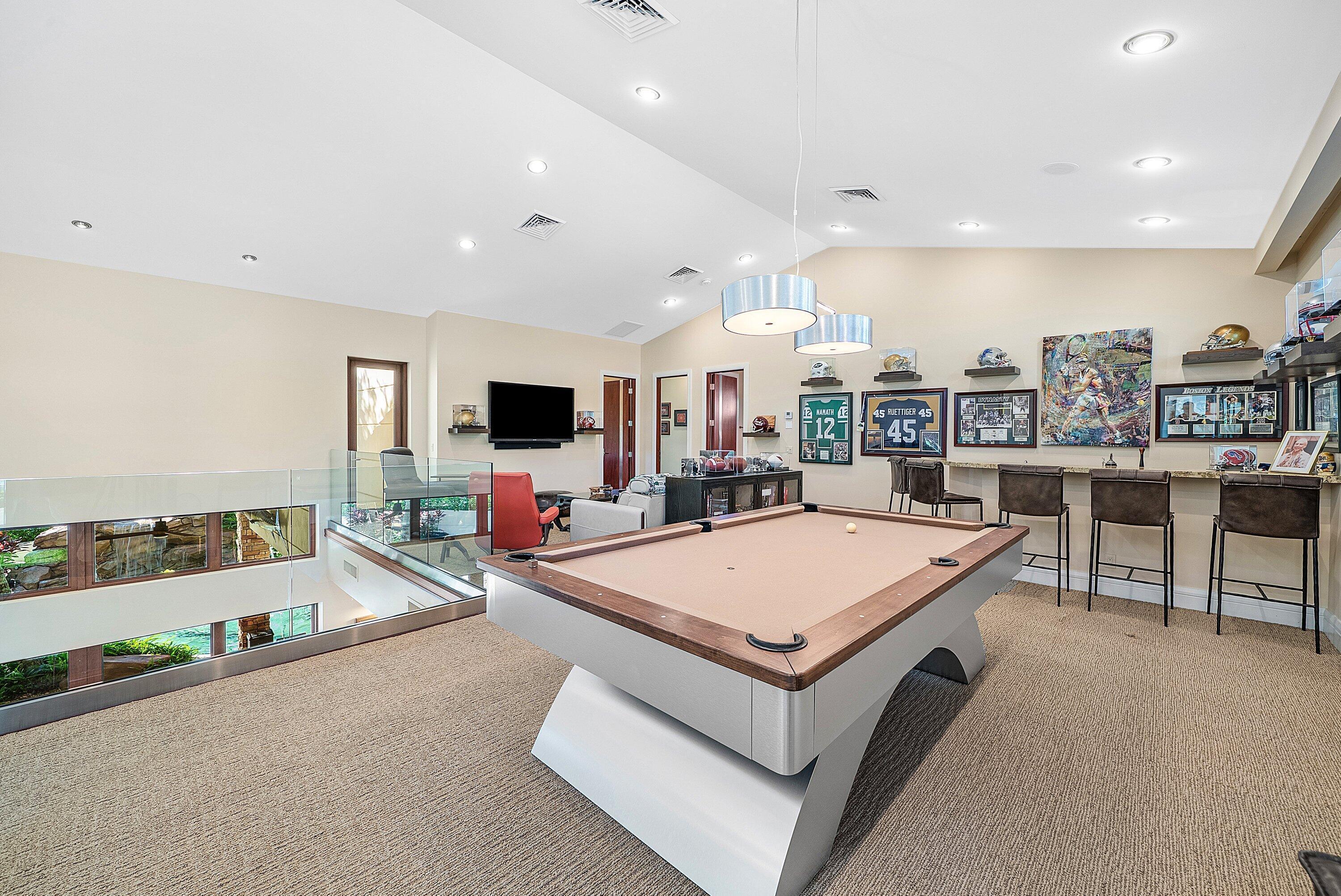 18163 SE Ridgeview Tequesta, FL 33469