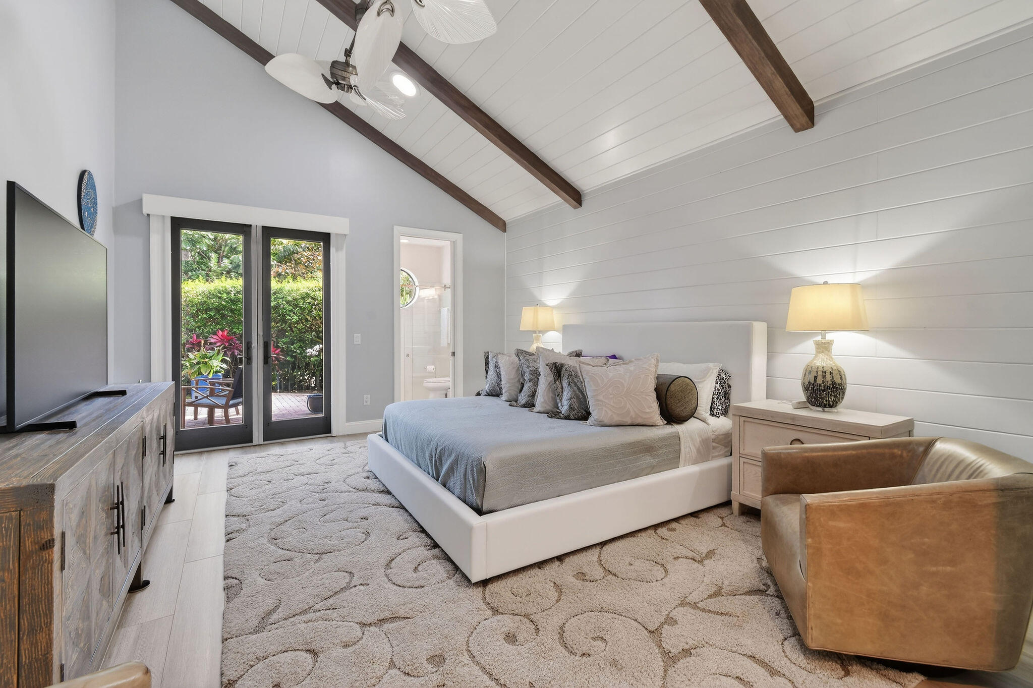 302 Alicante Juno Beach, FL 33408