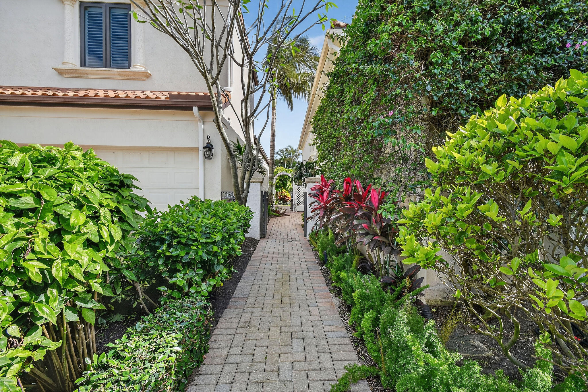 302 Alicante Juno Beach, FL 33408