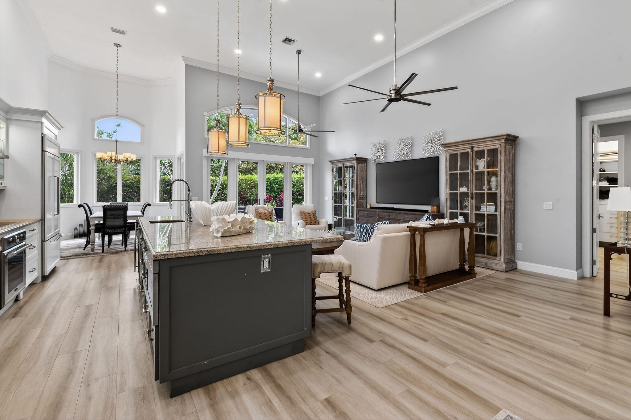 302 Alicante Juno Beach, FL 33408