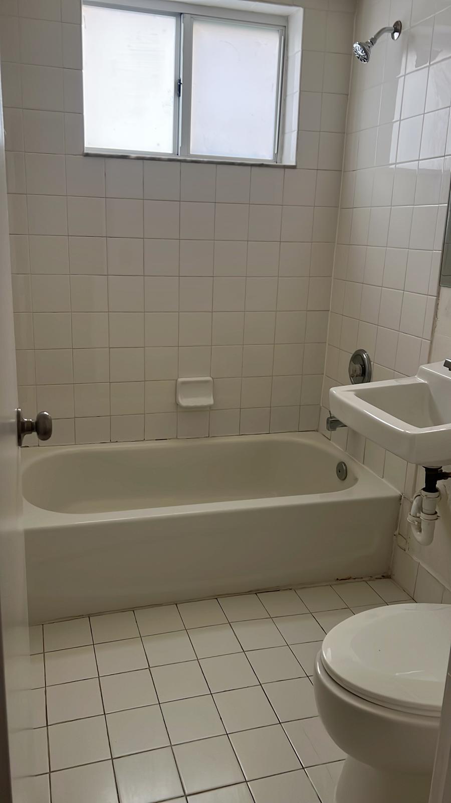 2080 NE 167th #9 North Miami Beach, FL 33162