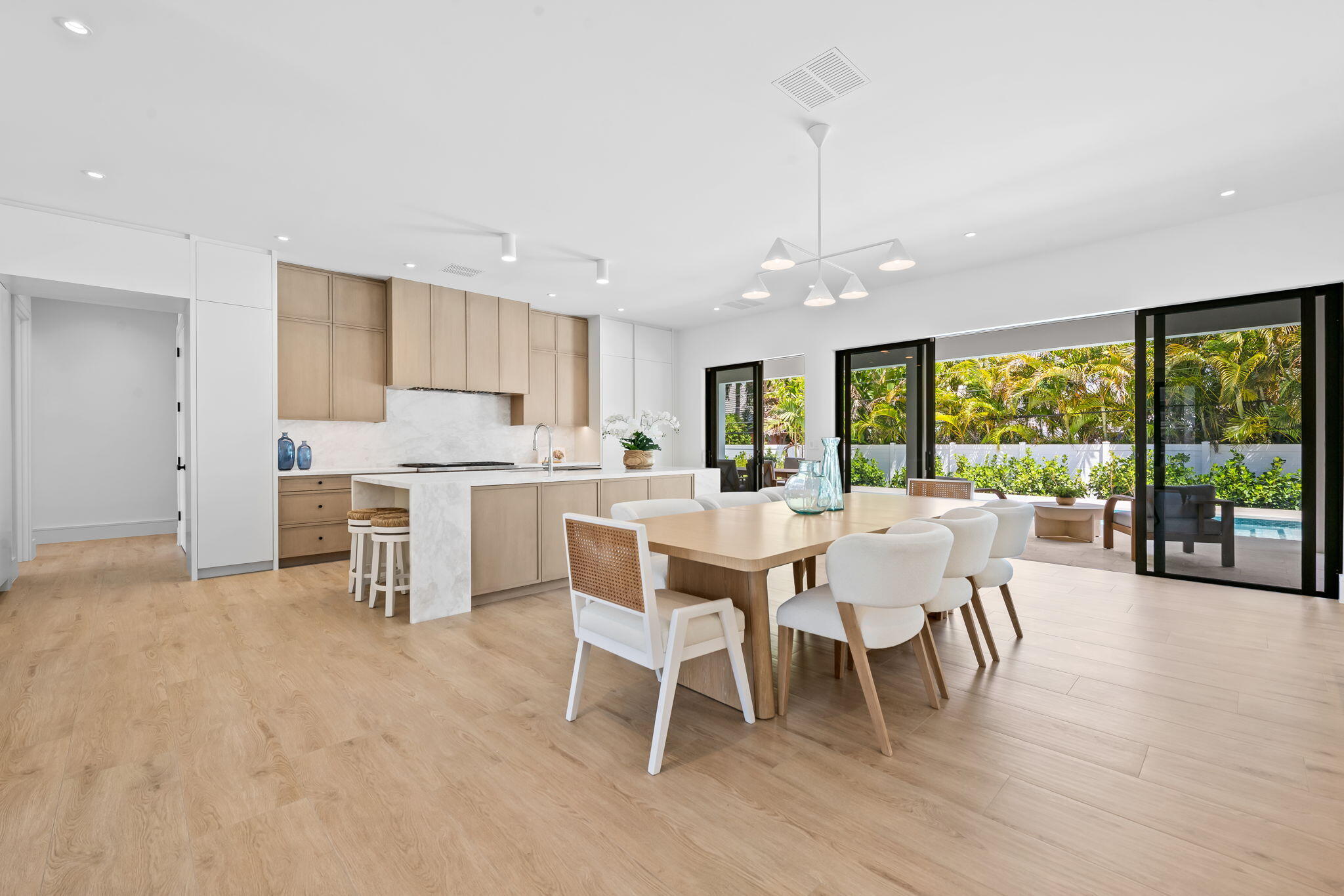 2725 NE 28th Fort Lauderdale, FL 33306