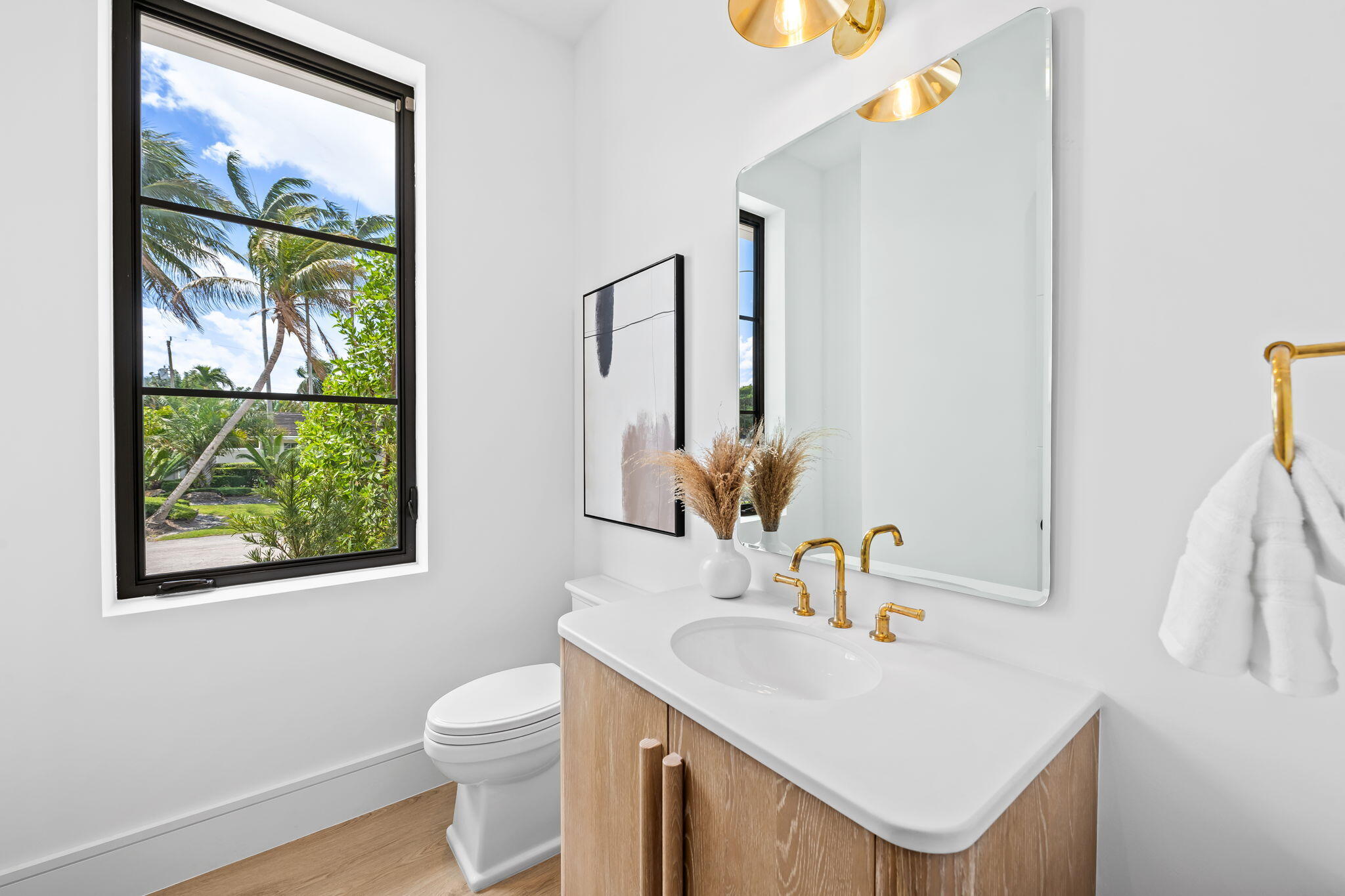 2725 NE 28th Fort Lauderdale, FL 33306