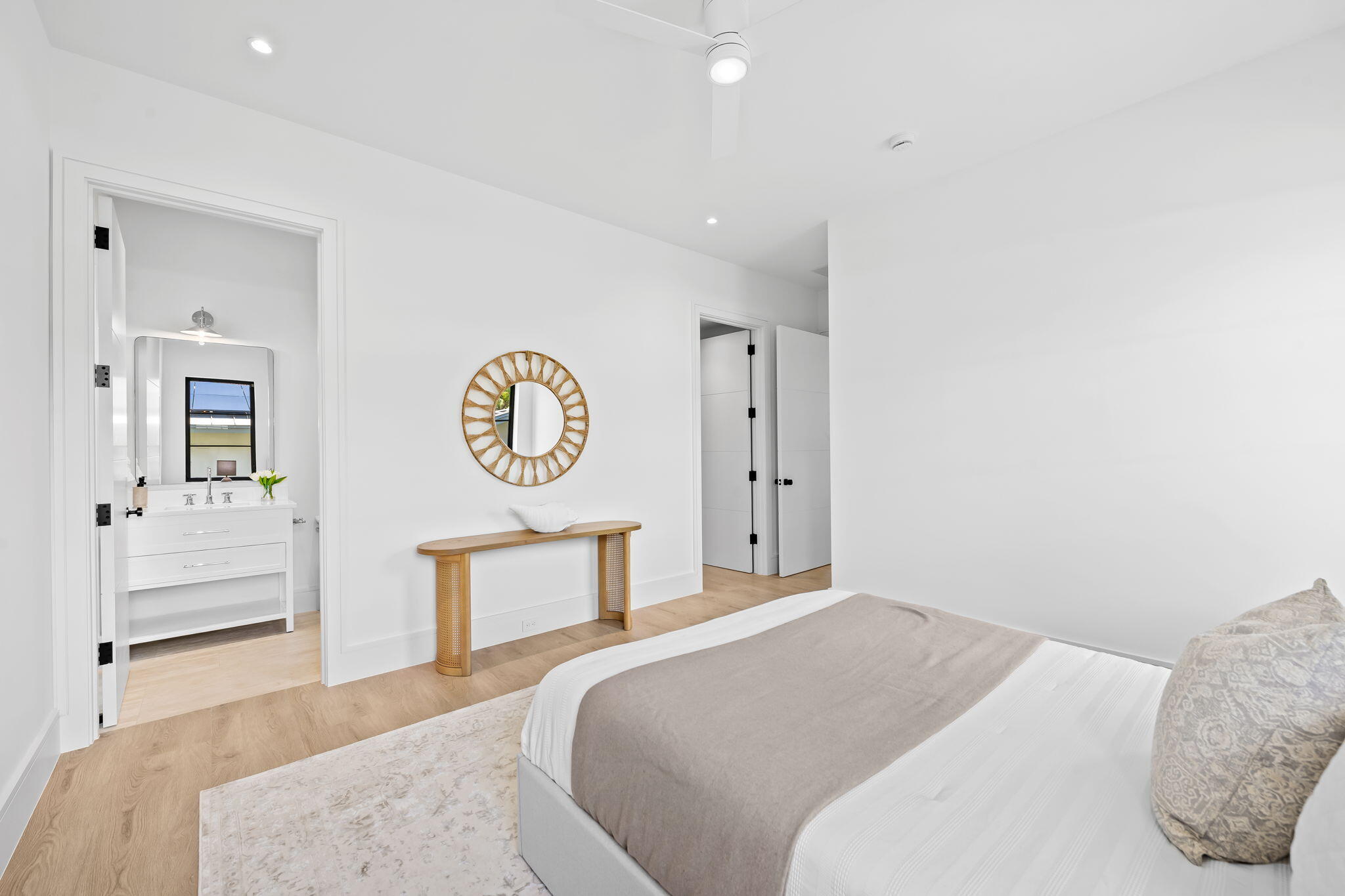 2725 NE 28th Fort Lauderdale, FL 33306