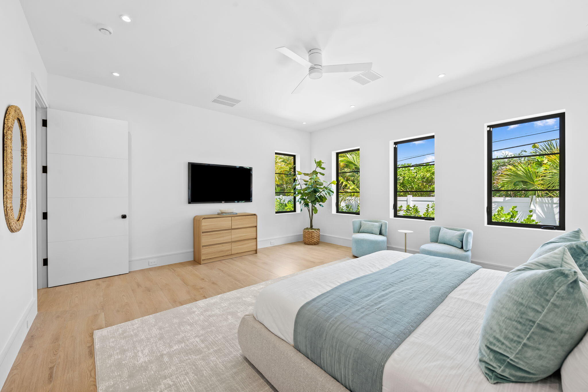 2725 NE 28th Fort Lauderdale, FL 33306