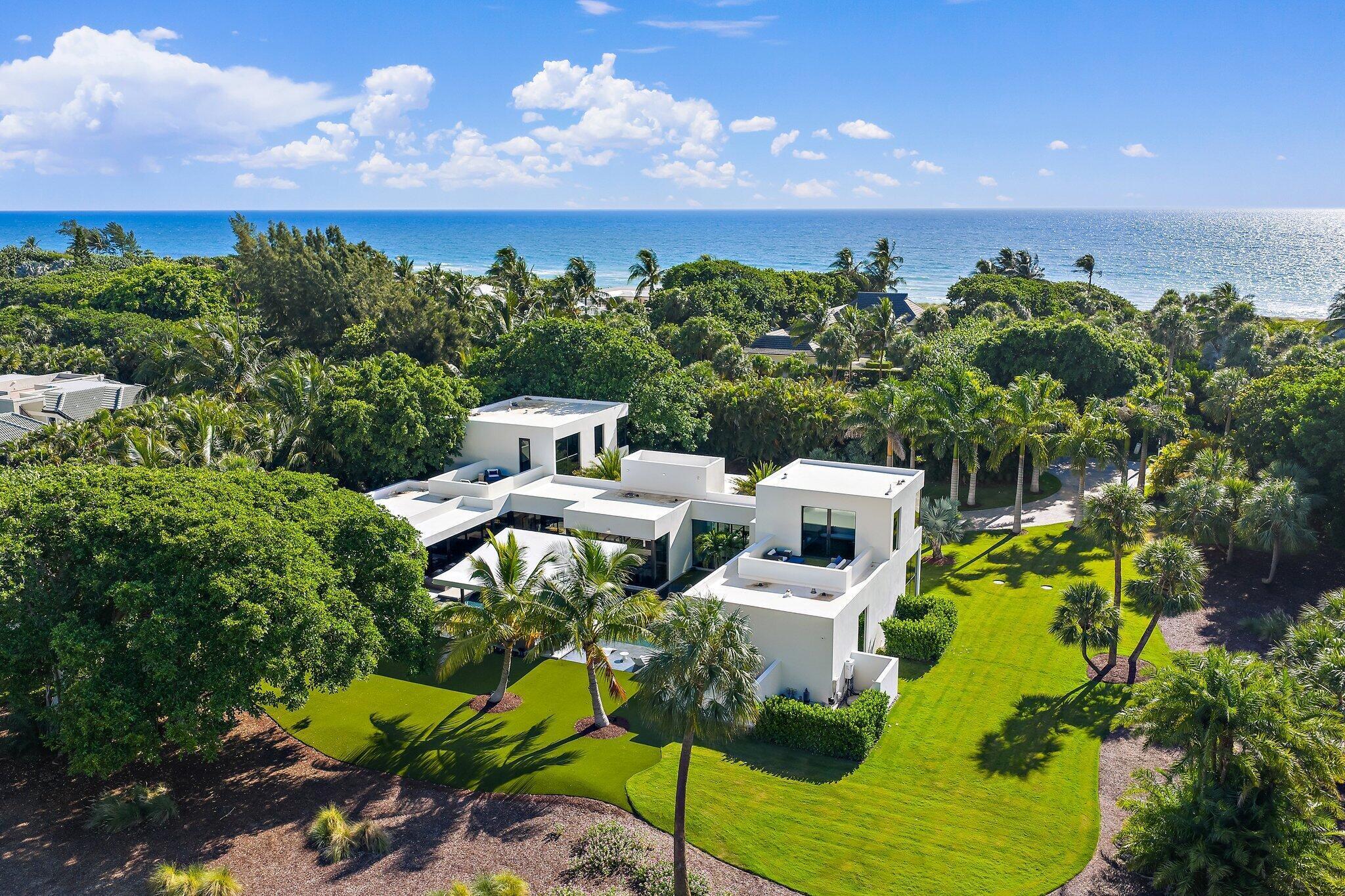12 N Beach Jupiter Island, FL 33455