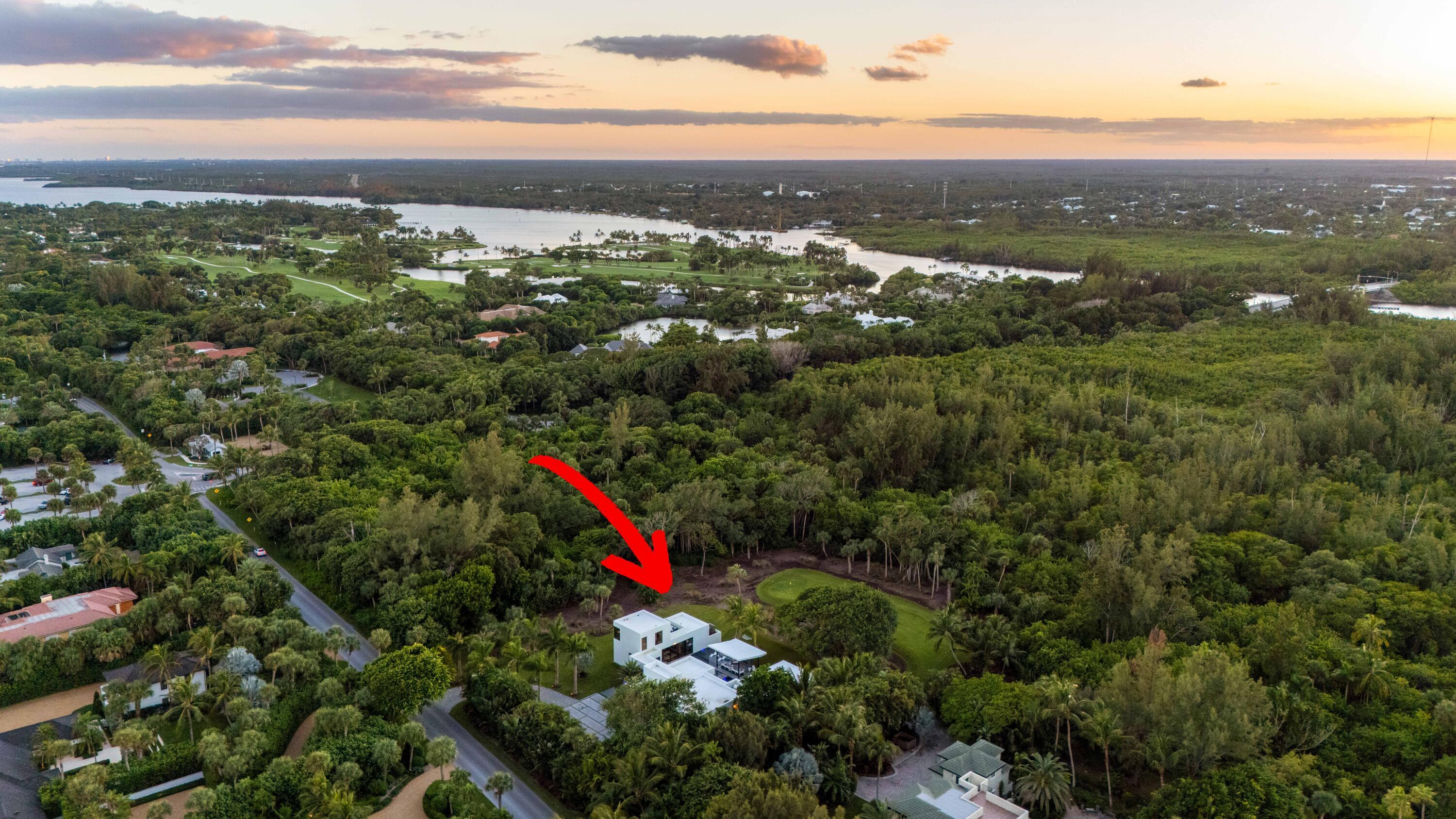 12 N Beach Jupiter Island, FL 33455