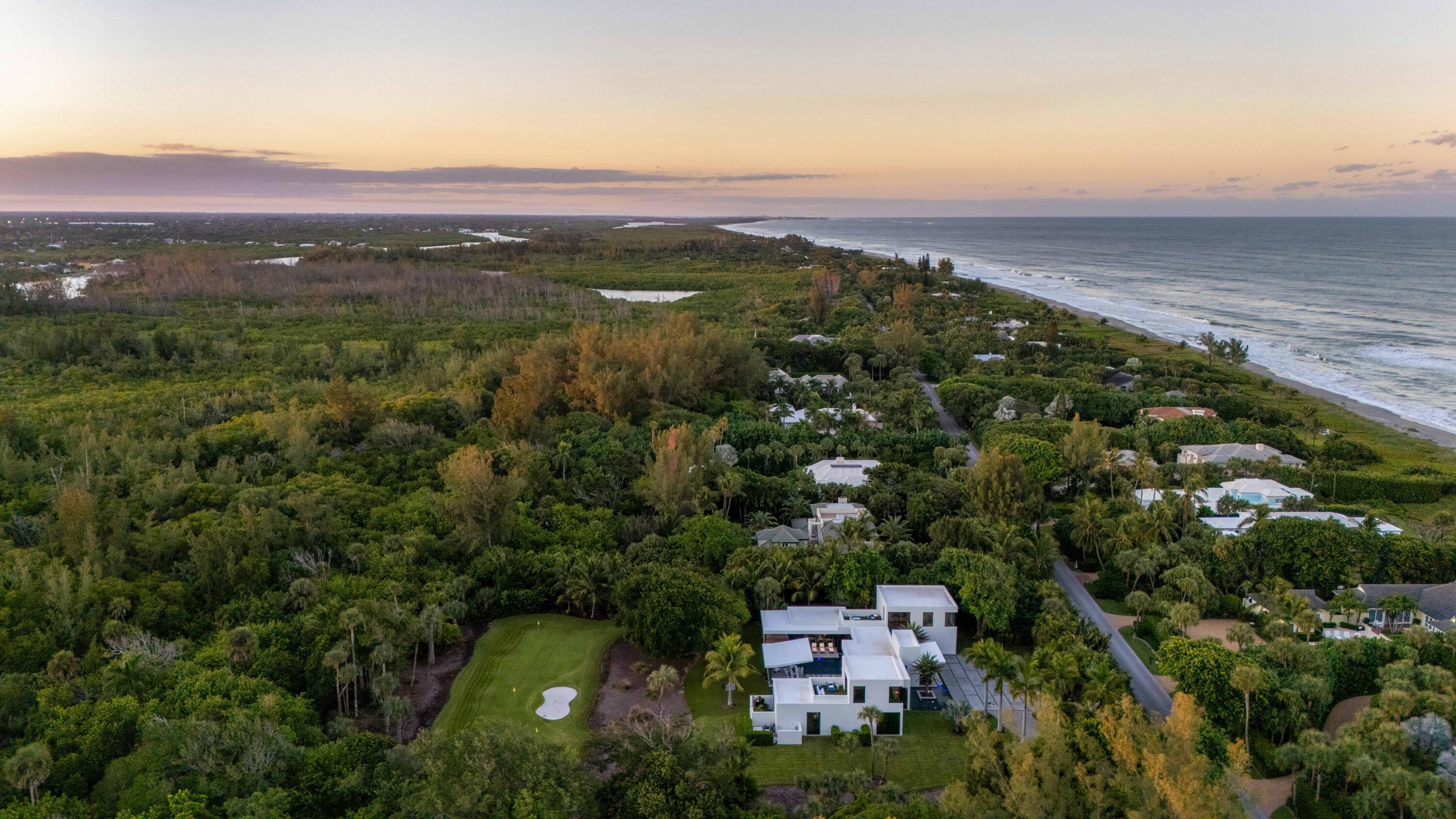 12 N Beach Jupiter Island, FL 33455