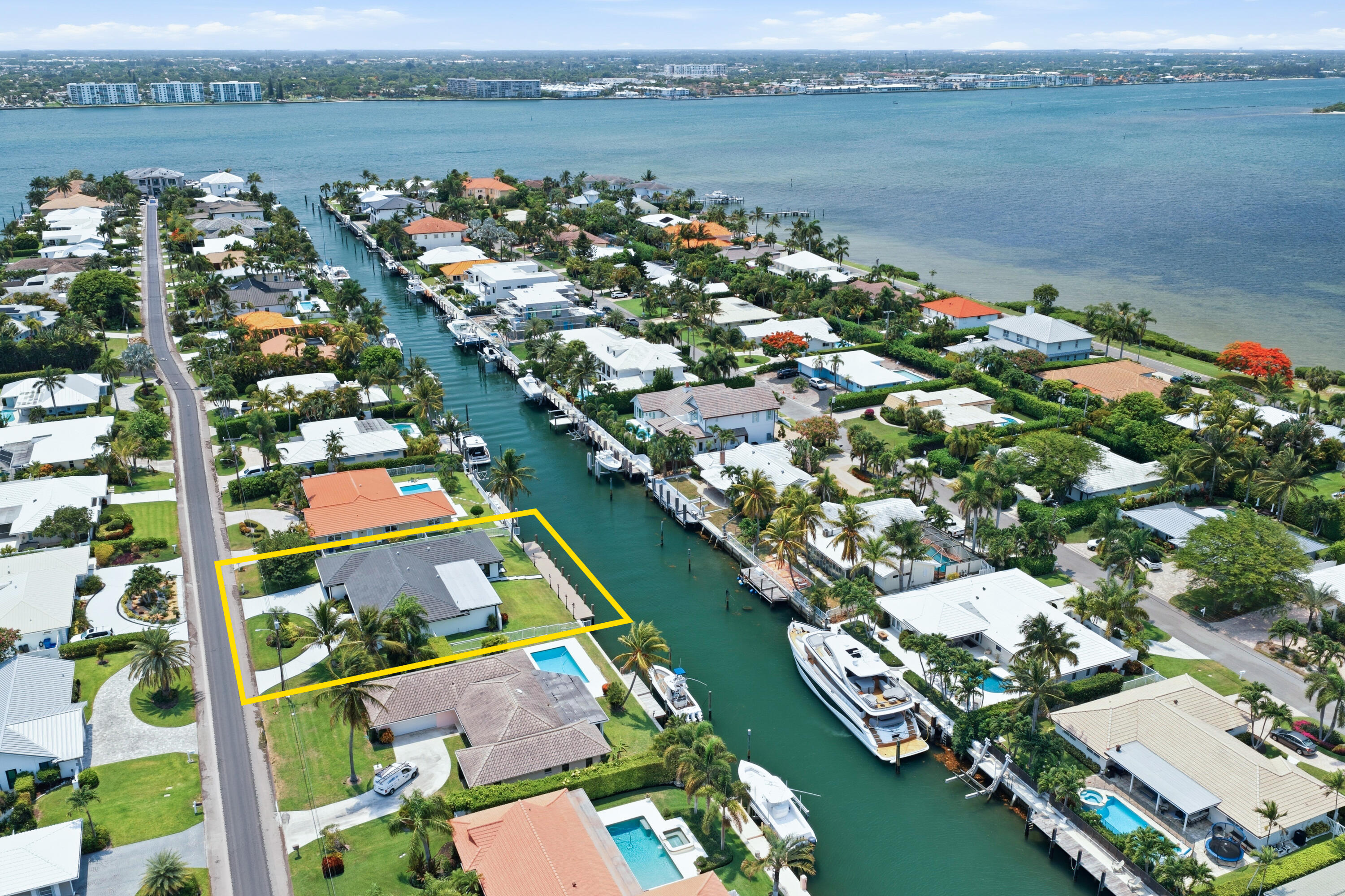1170 Fairview Singer Island, FL 33404