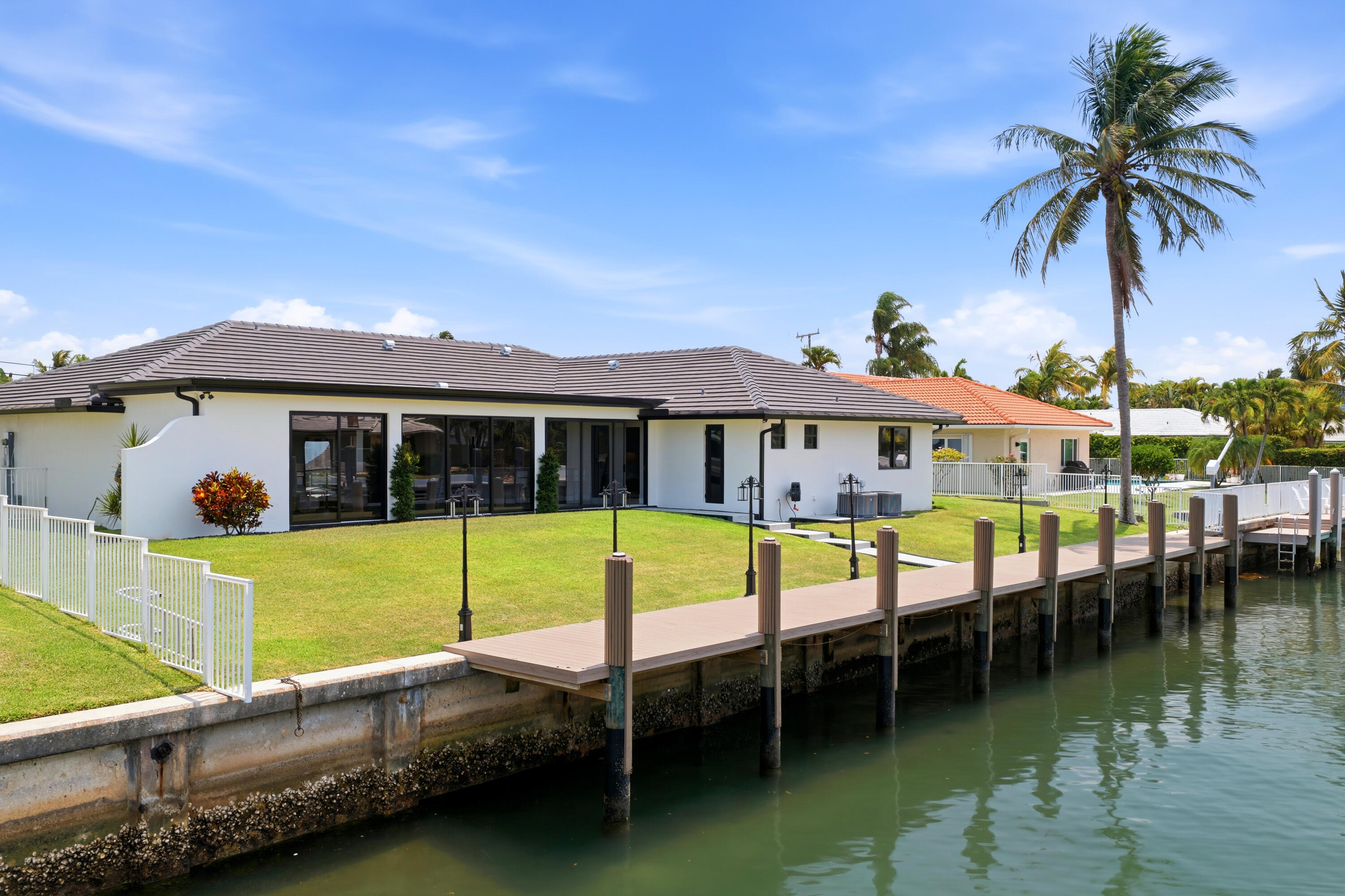1170 Fairview Singer Island, FL 33404