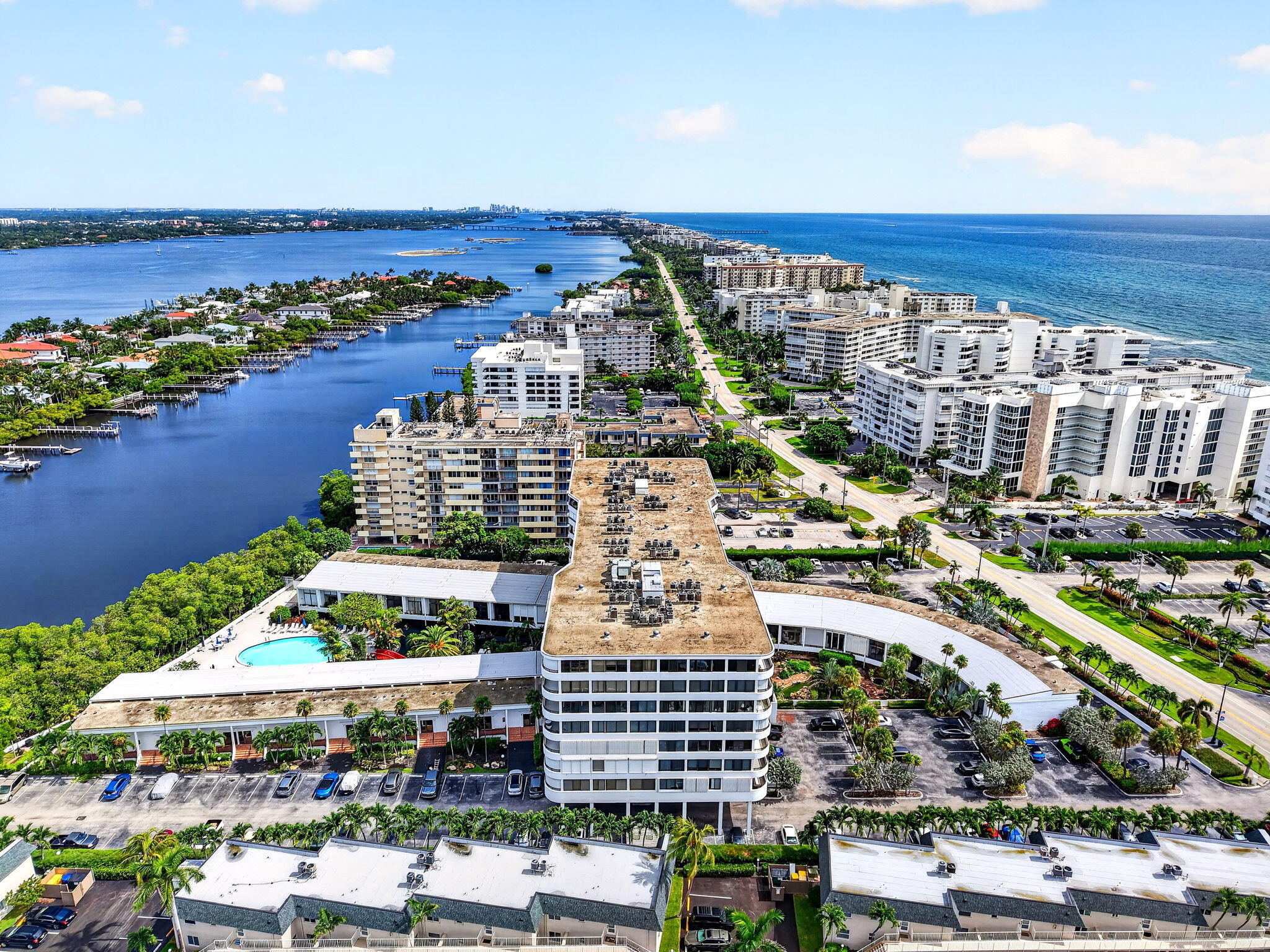 3589 S Ocean #909