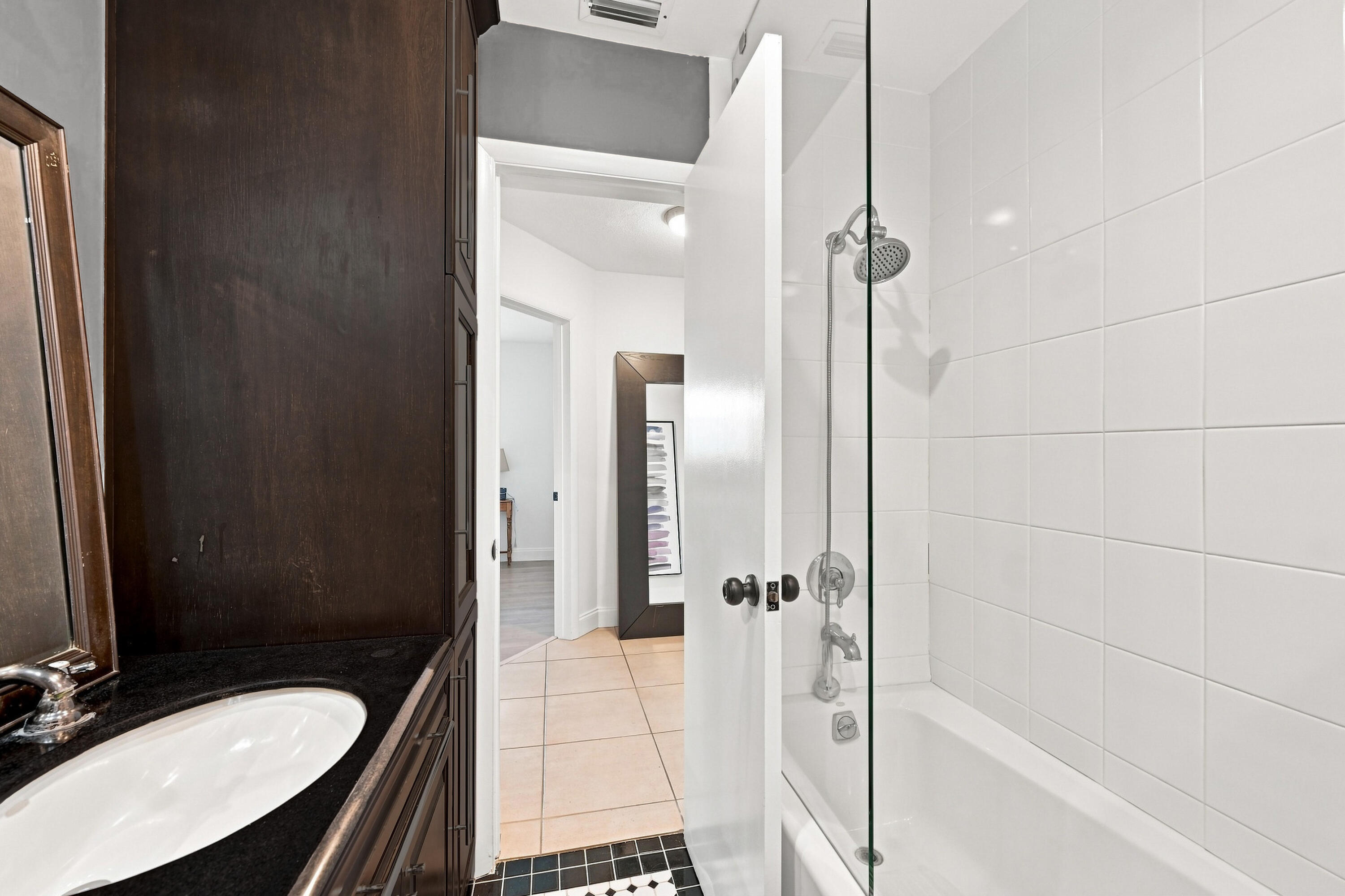 3315 NE 42nd Fort Lauderdale, FL 33308