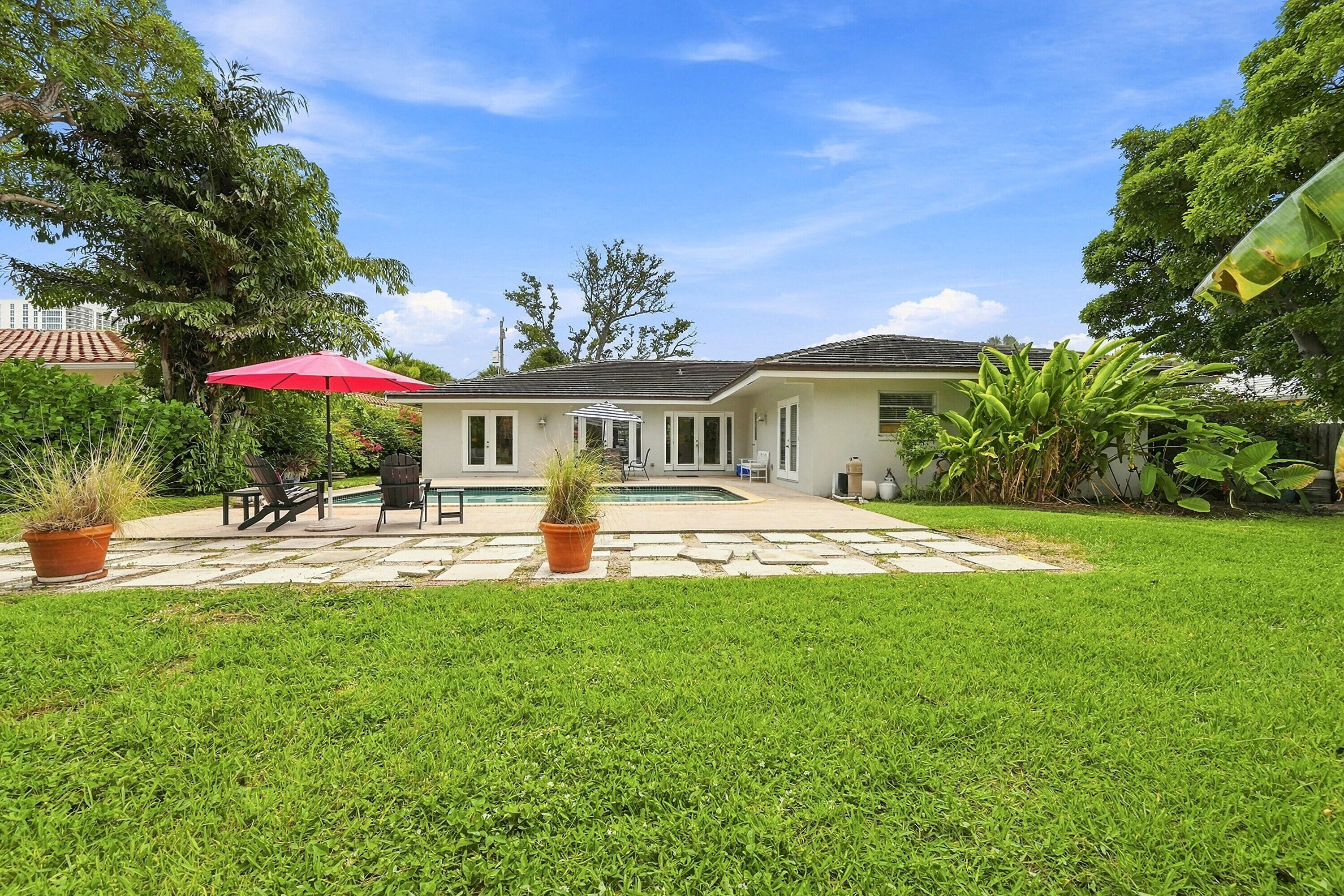 3315 NE 42nd Fort Lauderdale, FL 33308