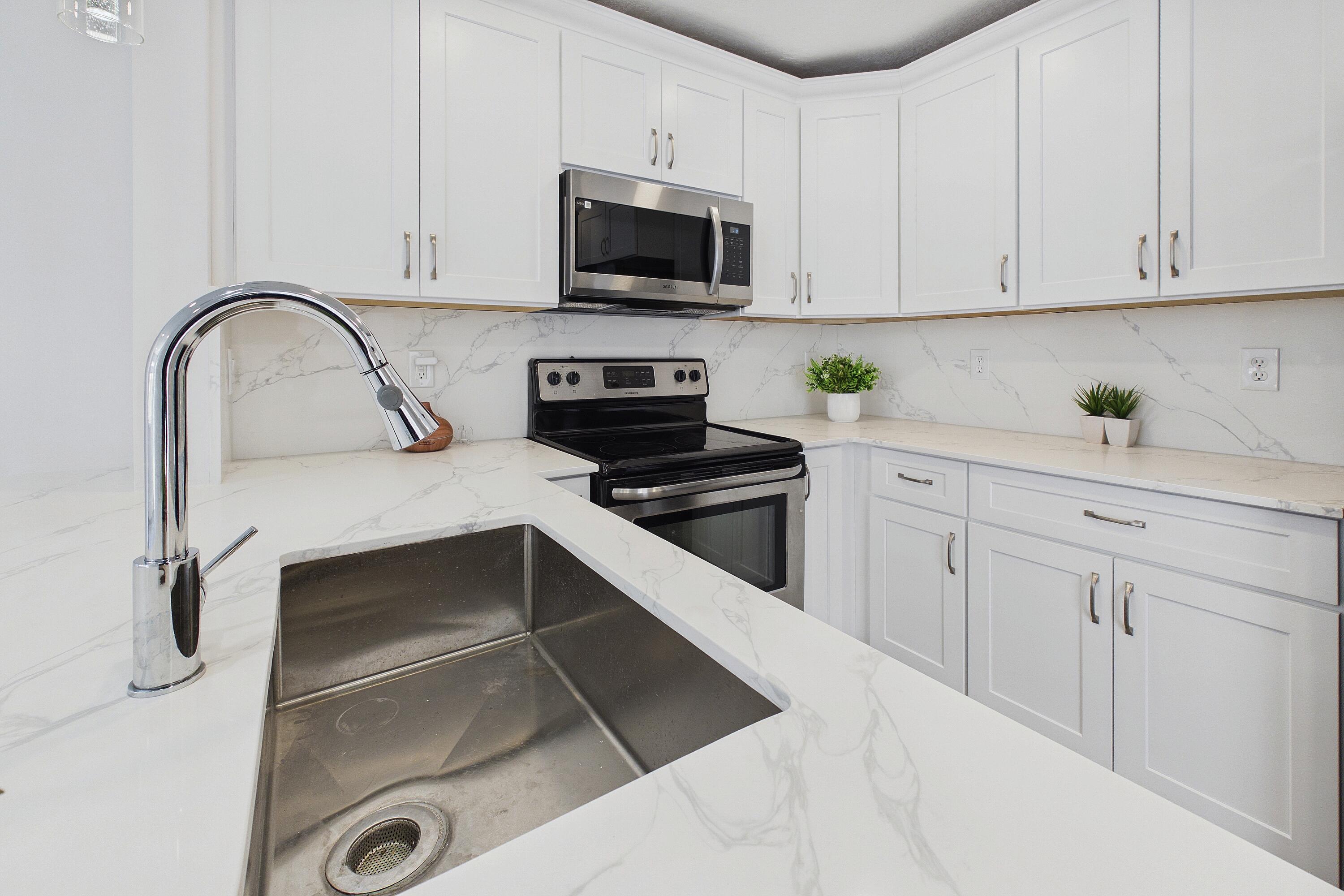 11772 NW 1st Coral Springs, FL 33071