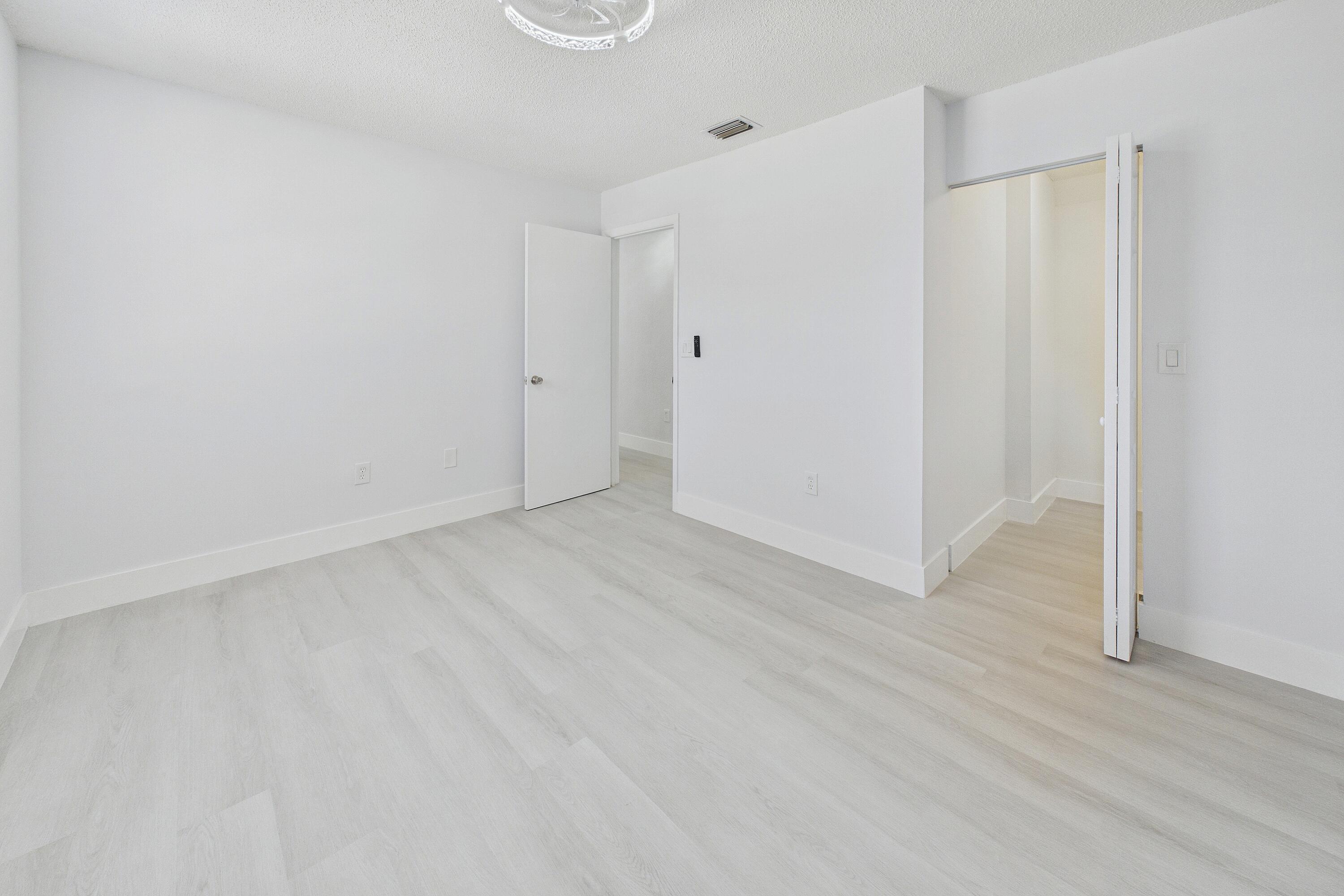 11772 NW 1st Coral Springs, FL 33071