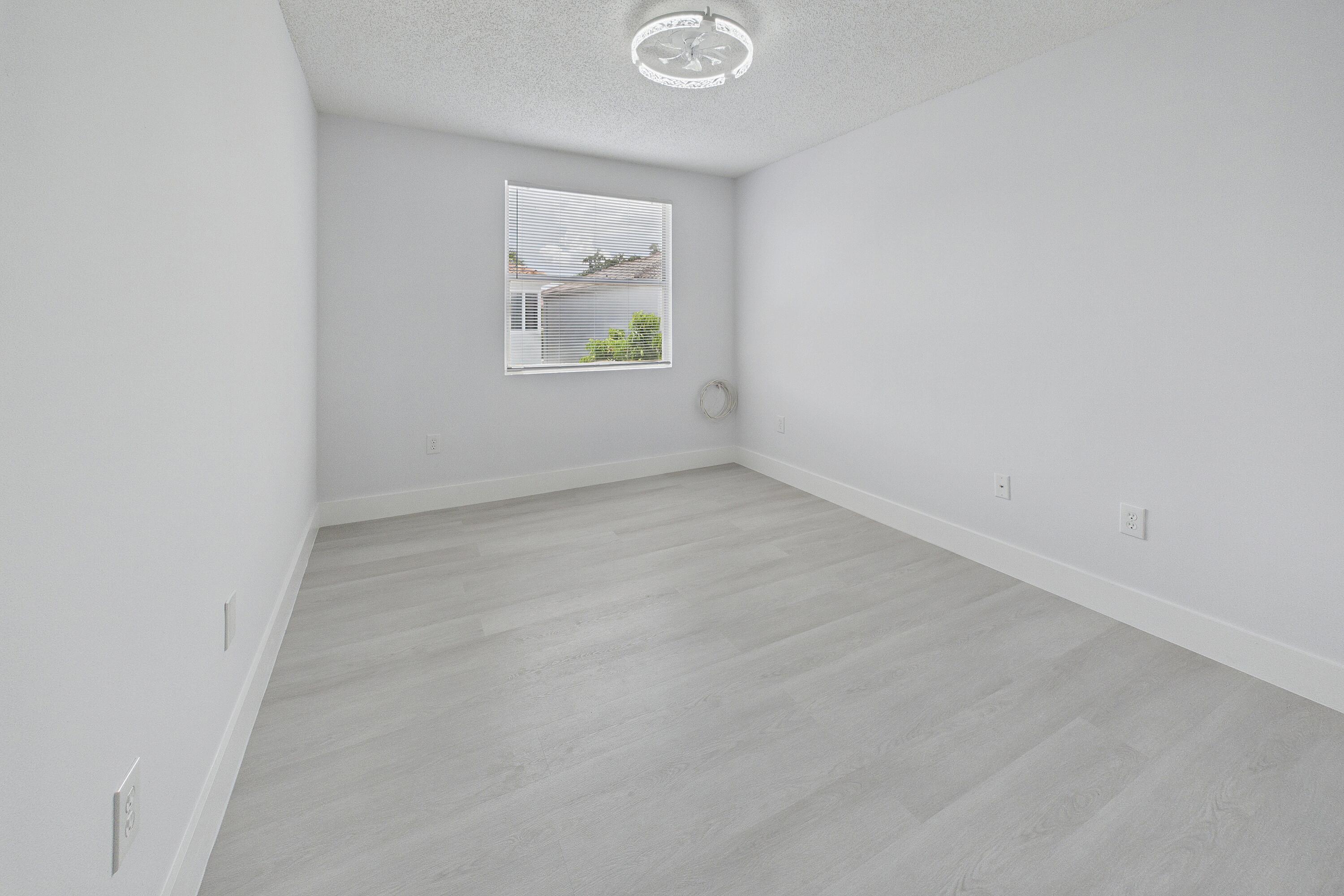 11772 NW 1st Coral Springs, FL 33071