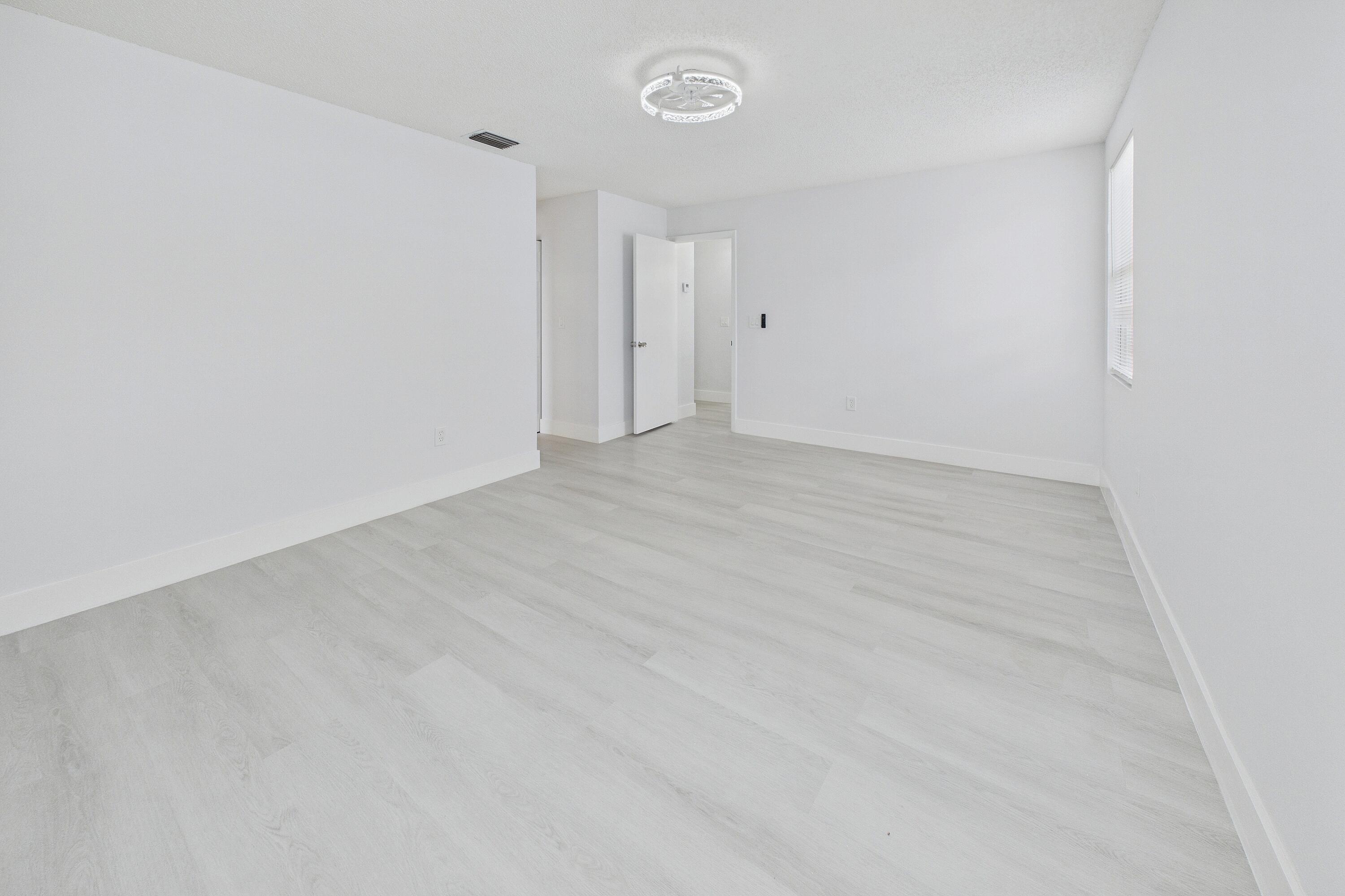 11772 NW 1st Coral Springs, FL 33071