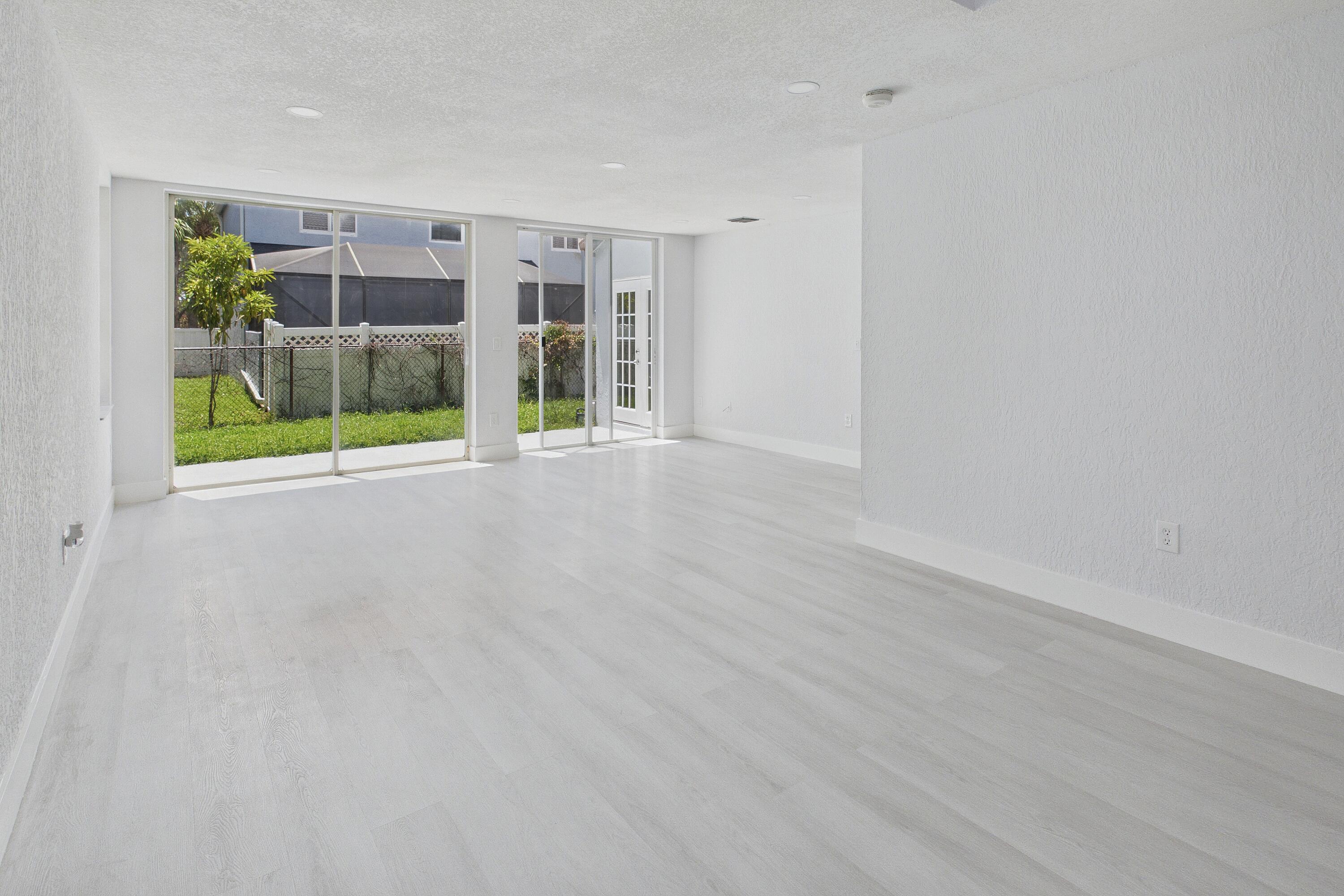 11772 NW 1st Coral Springs, FL 33071