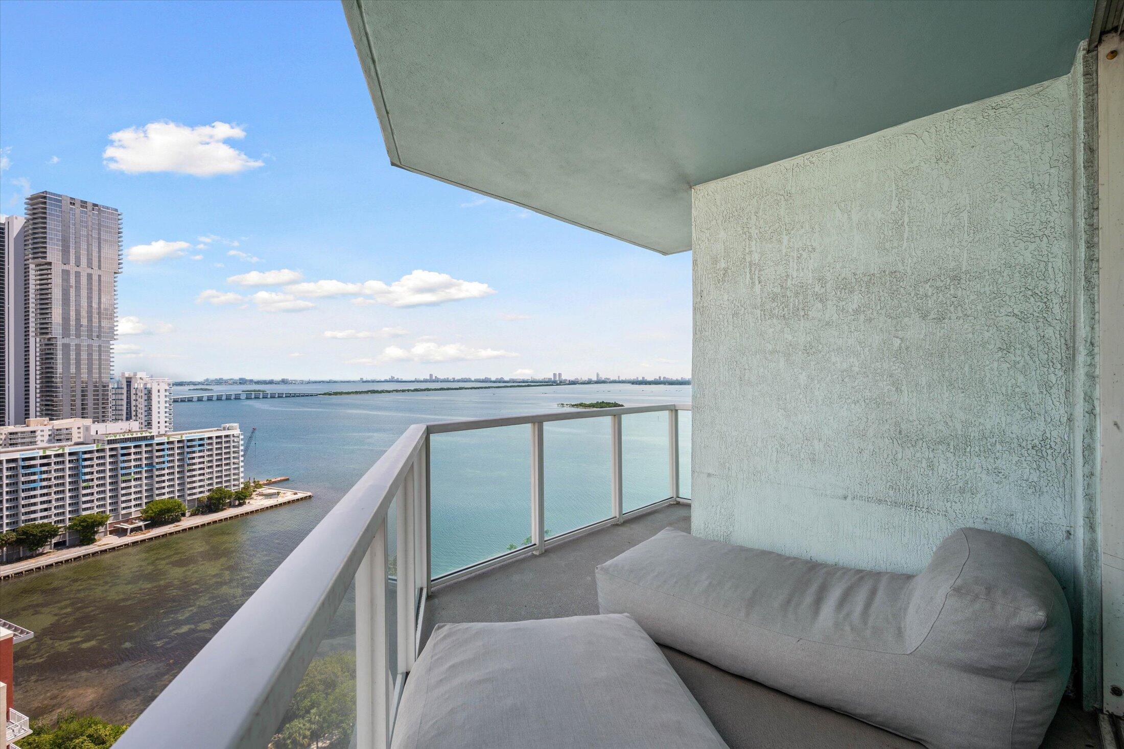 1900 N Bayshore #2312 Miami, FL 33132