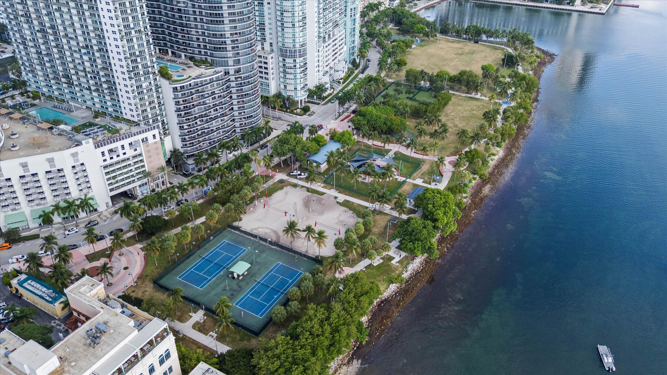1900 N Bayshore #2312 Miami, FL 33132