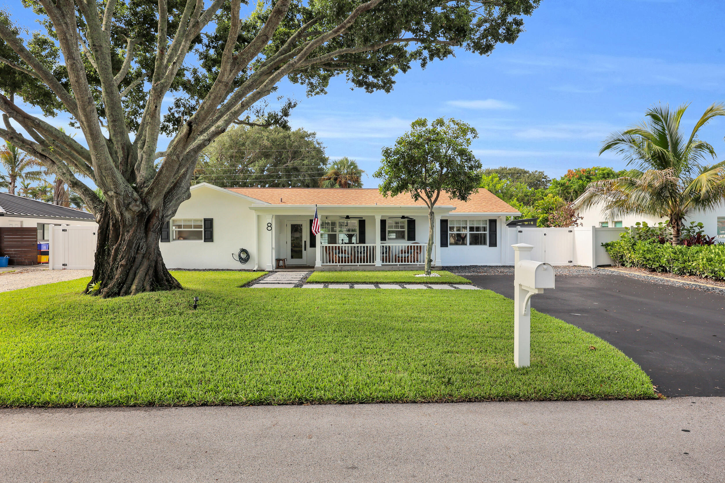 8 Windsor Rd