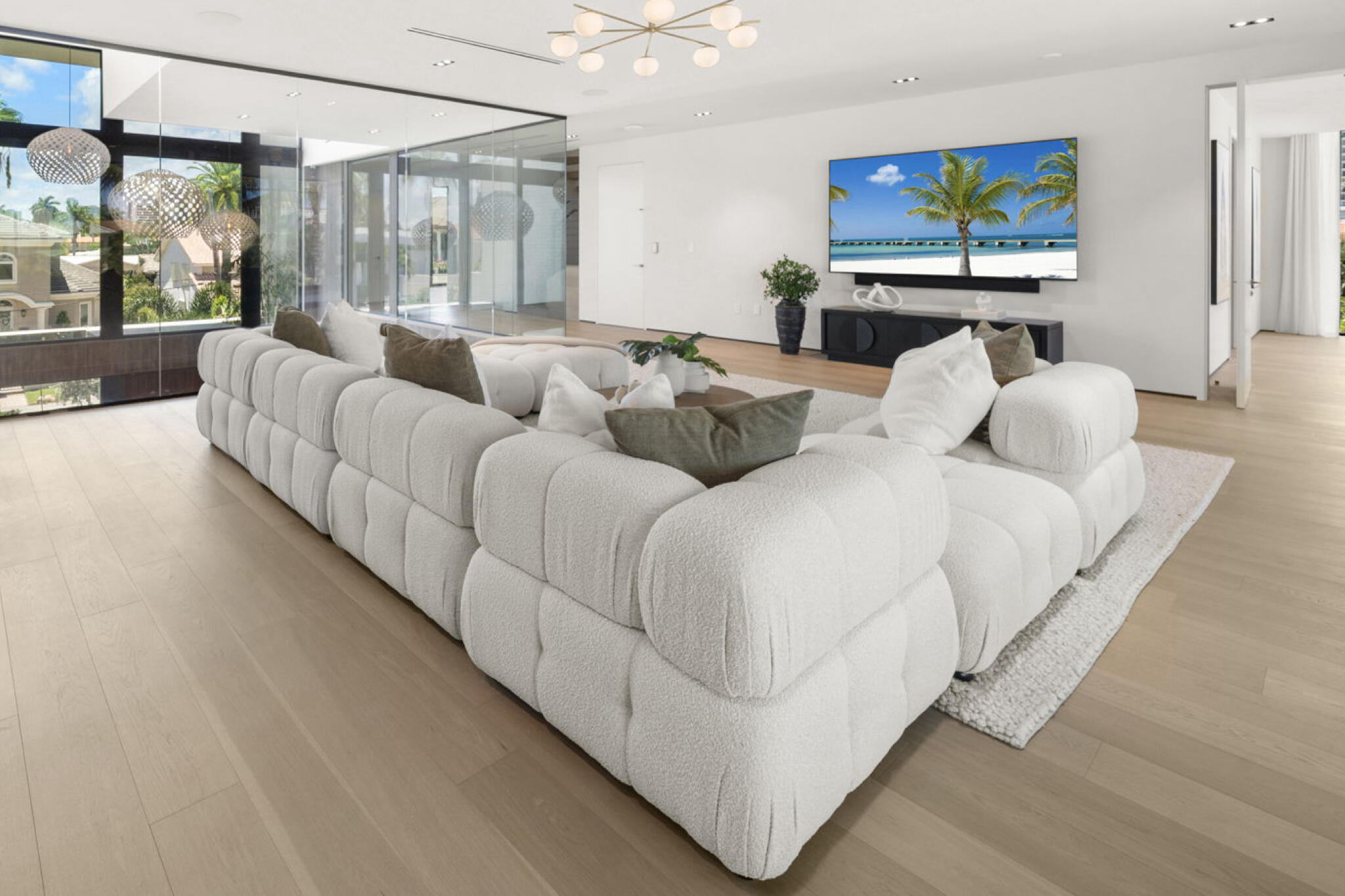 600 Solar Isle Dr Fort Lauderdale, FL 33301