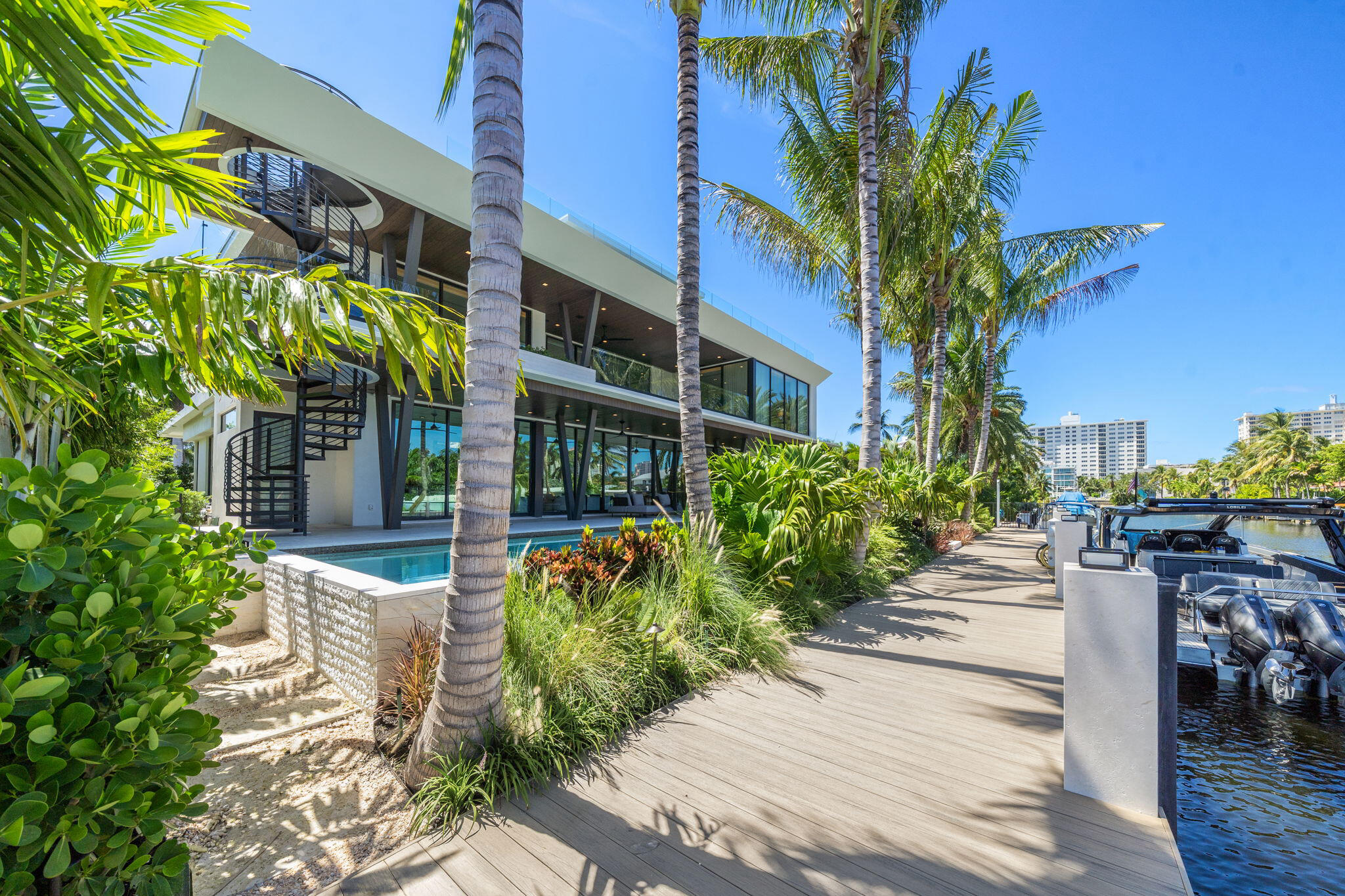 600 Solar Isle Dr Fort Lauderdale, FL 33301