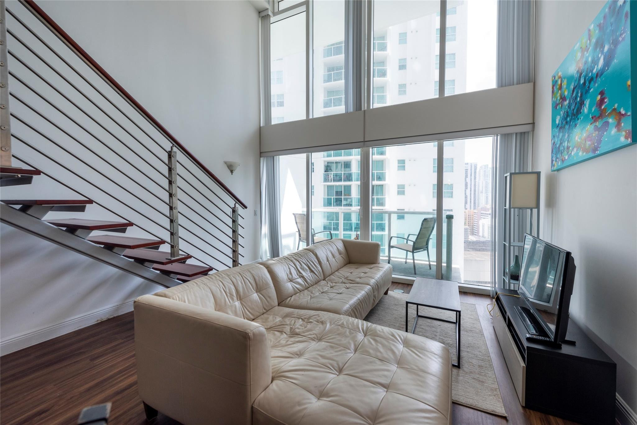 image Brickell on the River South11