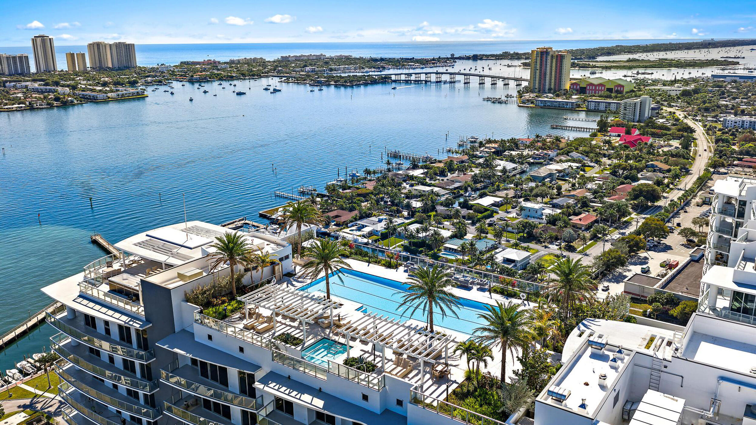 220 Lake Shr Dr #621 Lake Park, FL 33403