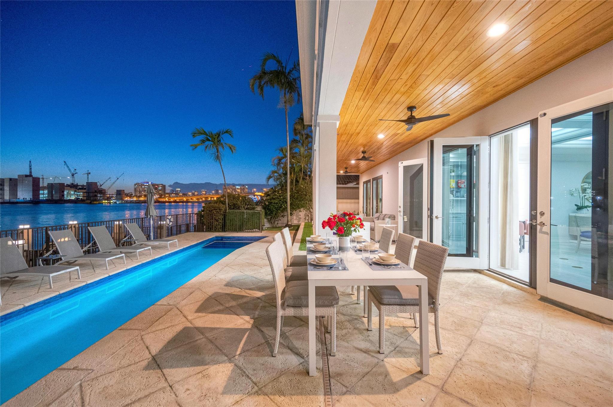 1949 Harbourview Dr Fort Lauderdale, FL 33316