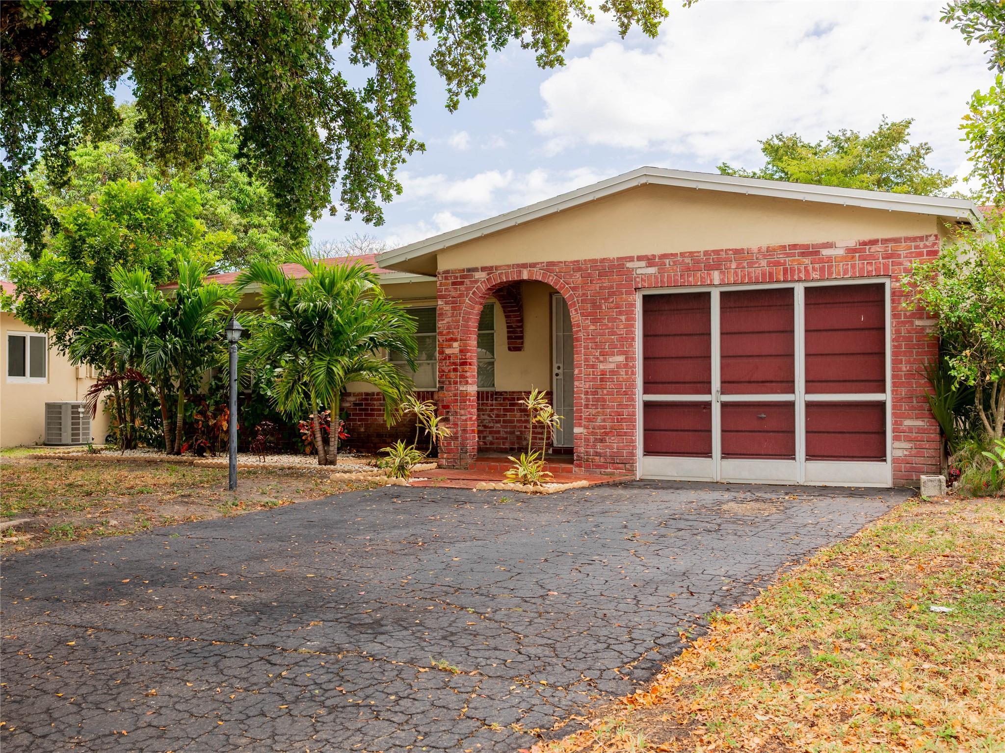 1610 NW 49th Ct,Deerfield Beach, FL 33064
