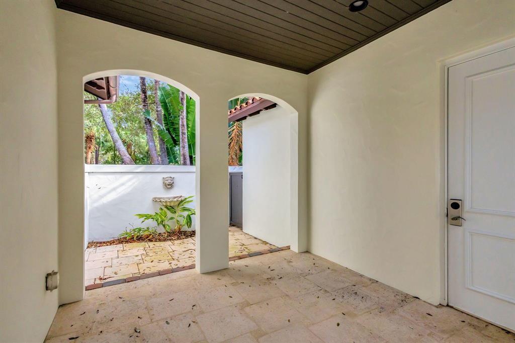 216 Royal Tern Ct Jupiter, FL 33477