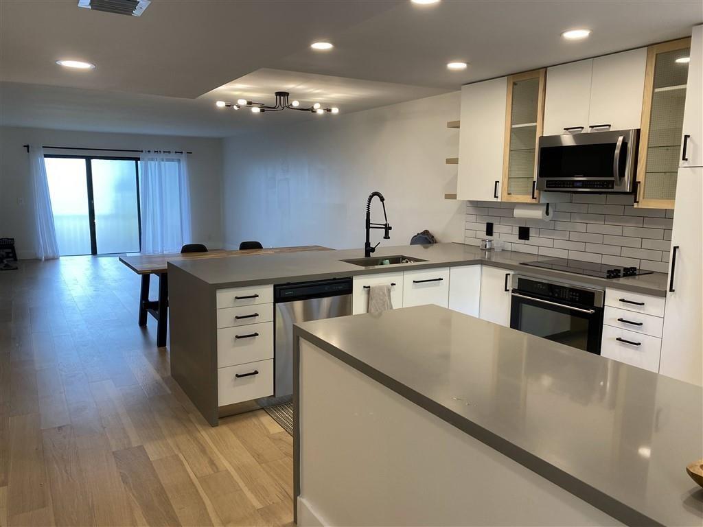 304 Racquet Clb Rd #204 Weston, FL 33326