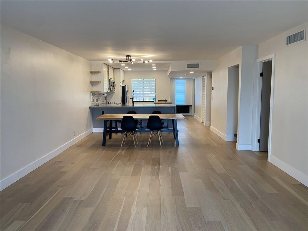 304 Racquet Clb Rd #204 Weston, FL 33326