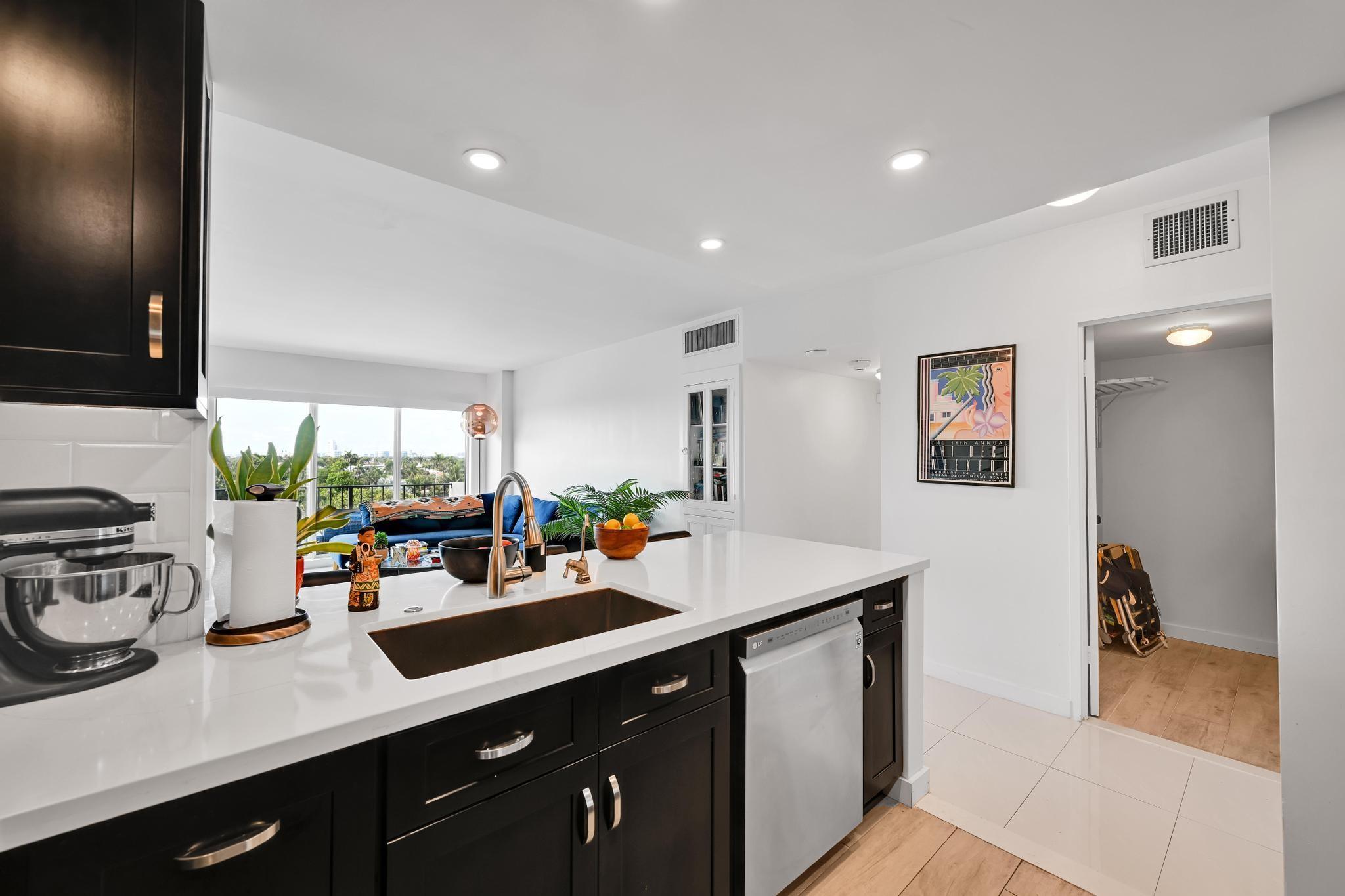 2500 E Las Olas Blvd #603,Fort Lauderdale, FL 33301