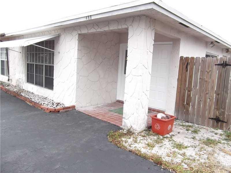 433 SW 61st Ter