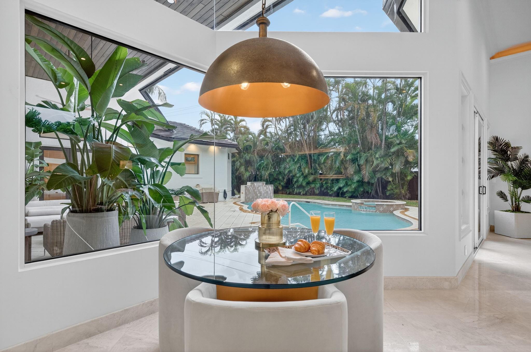 1518 E Lake Dr Fort Lauderdale, FL 33316