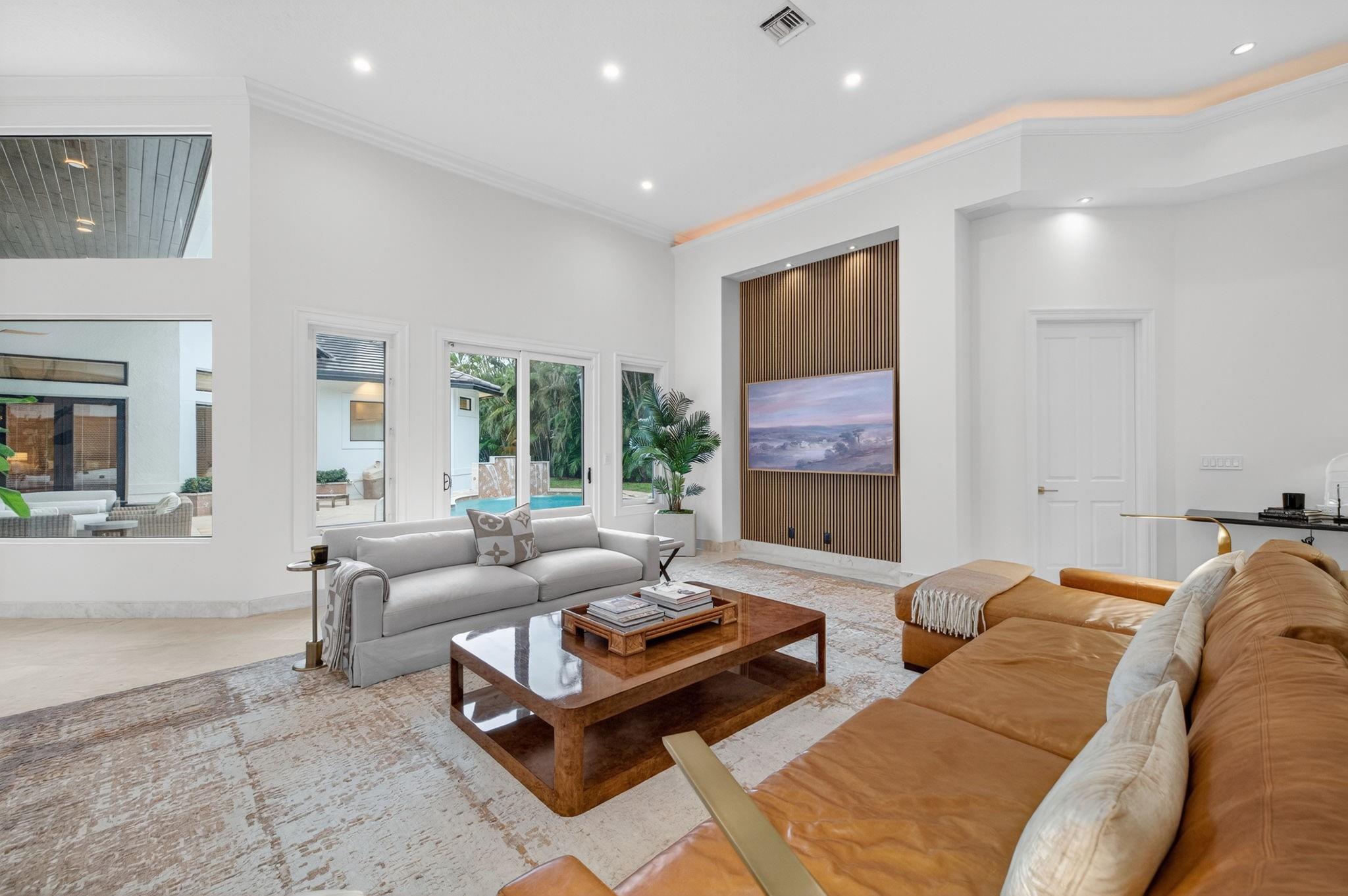 1518 E Lake Dr Fort Lauderdale, FL 33316